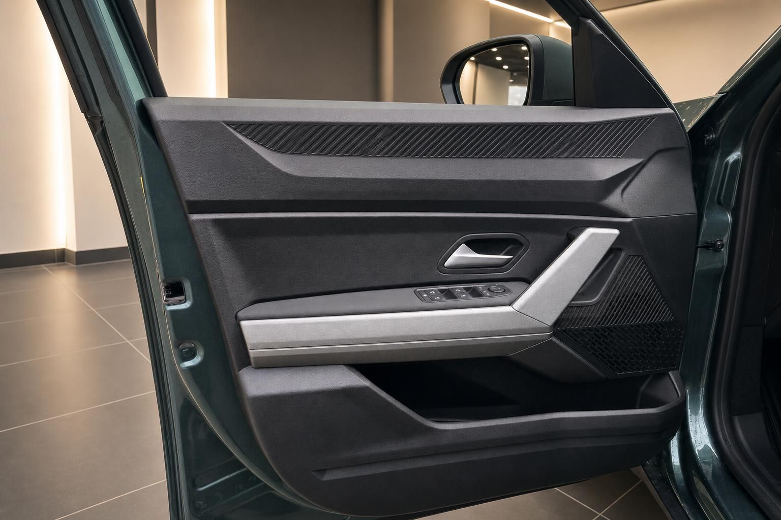 Fahrzeug Tuerverkleidung innen mit Bedienfeld und modernem Design