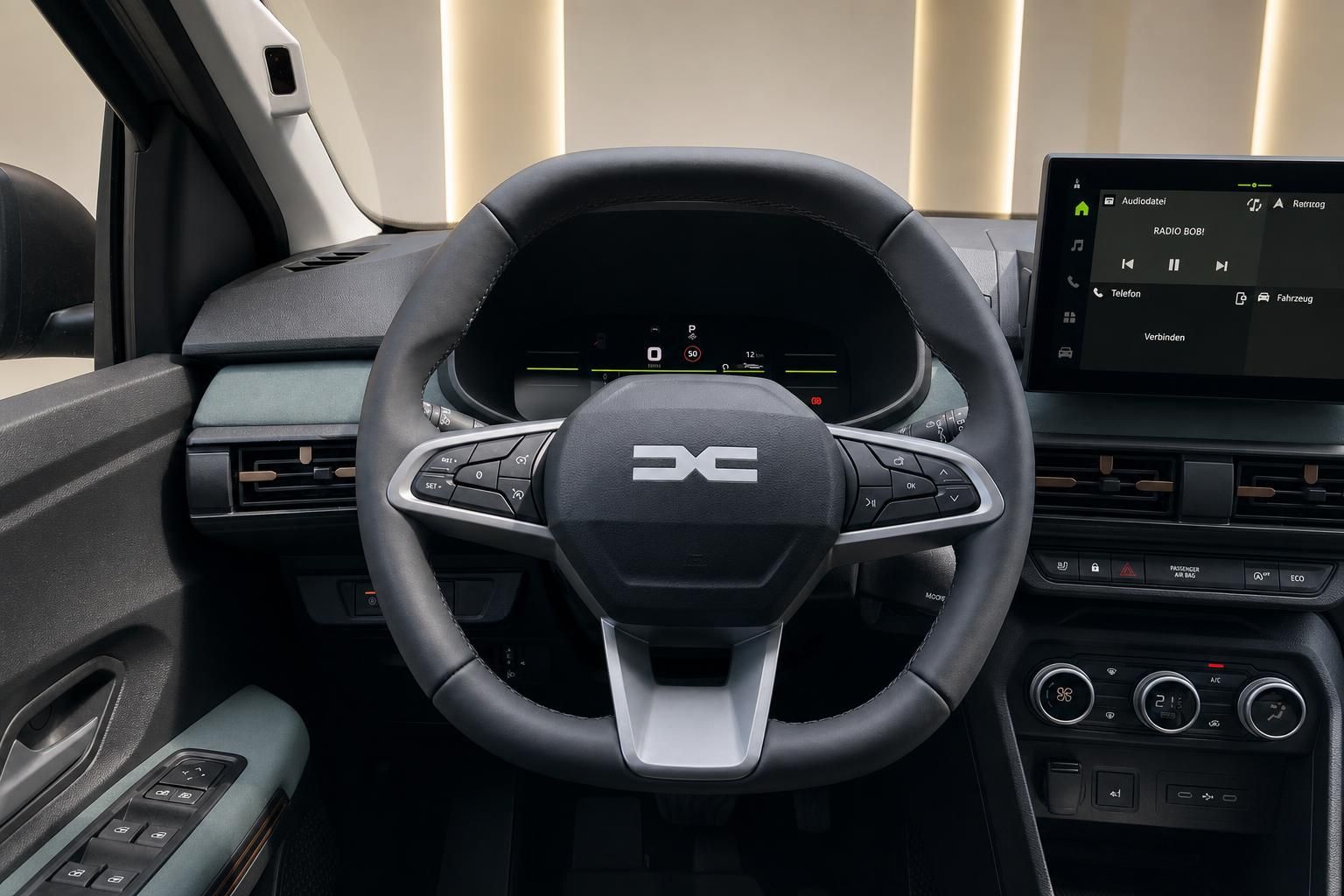 Modernes Fahrzeug-Cockpit mit digitalem Armaturenbrett und Touchscreen-Infotainmentsystem