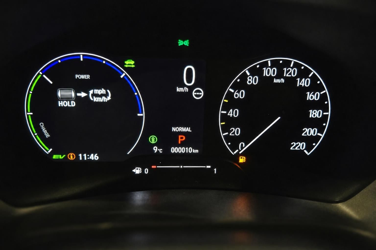 Honda Hybrid Kombiinstrument mit Power-Anzeige und Tacho