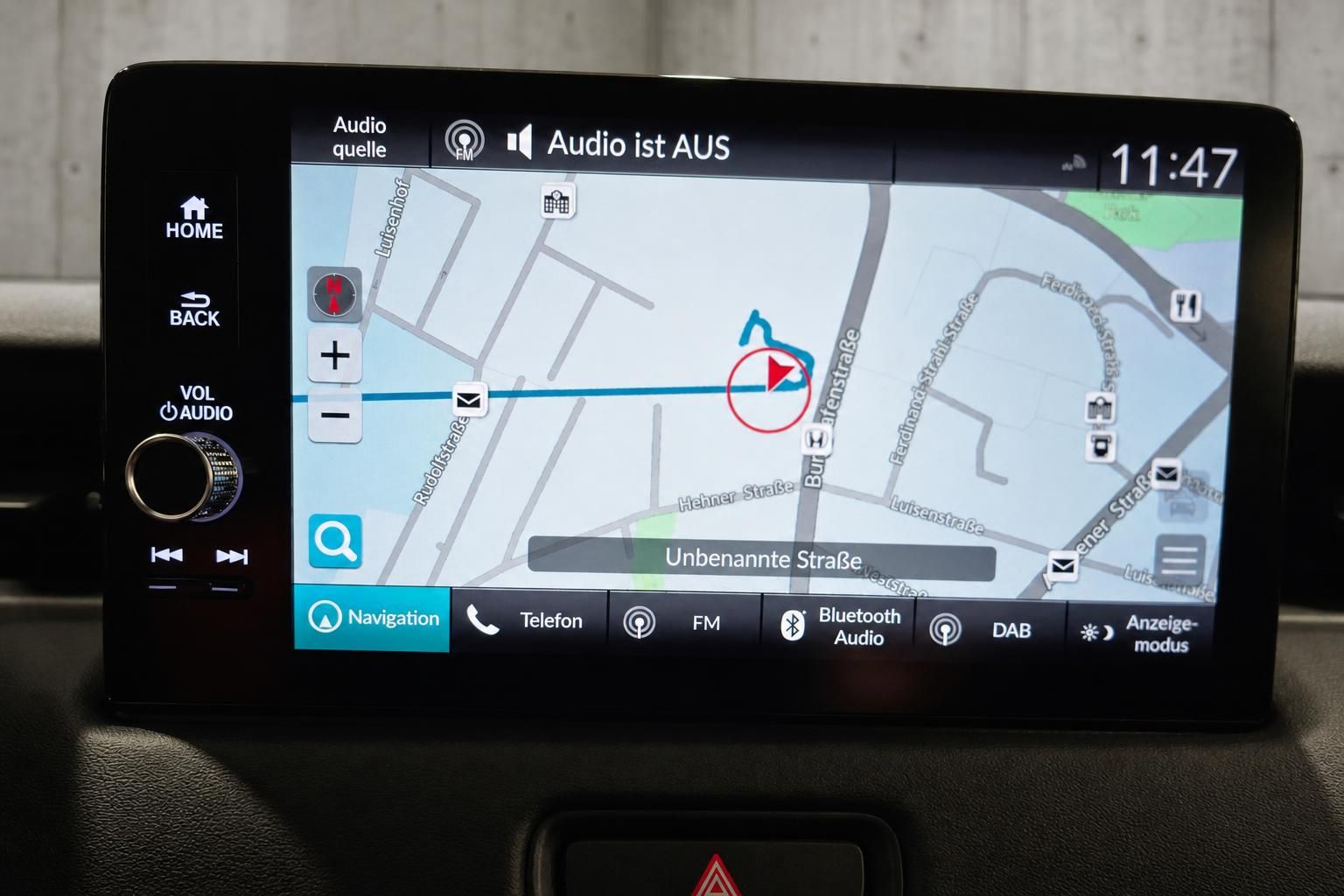 Honda Navigationssystem mit Kartenansicht im Infotainment-Display