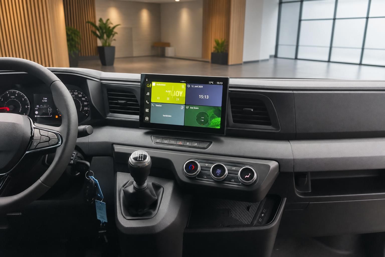 Renault Master Innenraum – Touchscreen-Infotainment, Schaltknauf und Klimabedienung