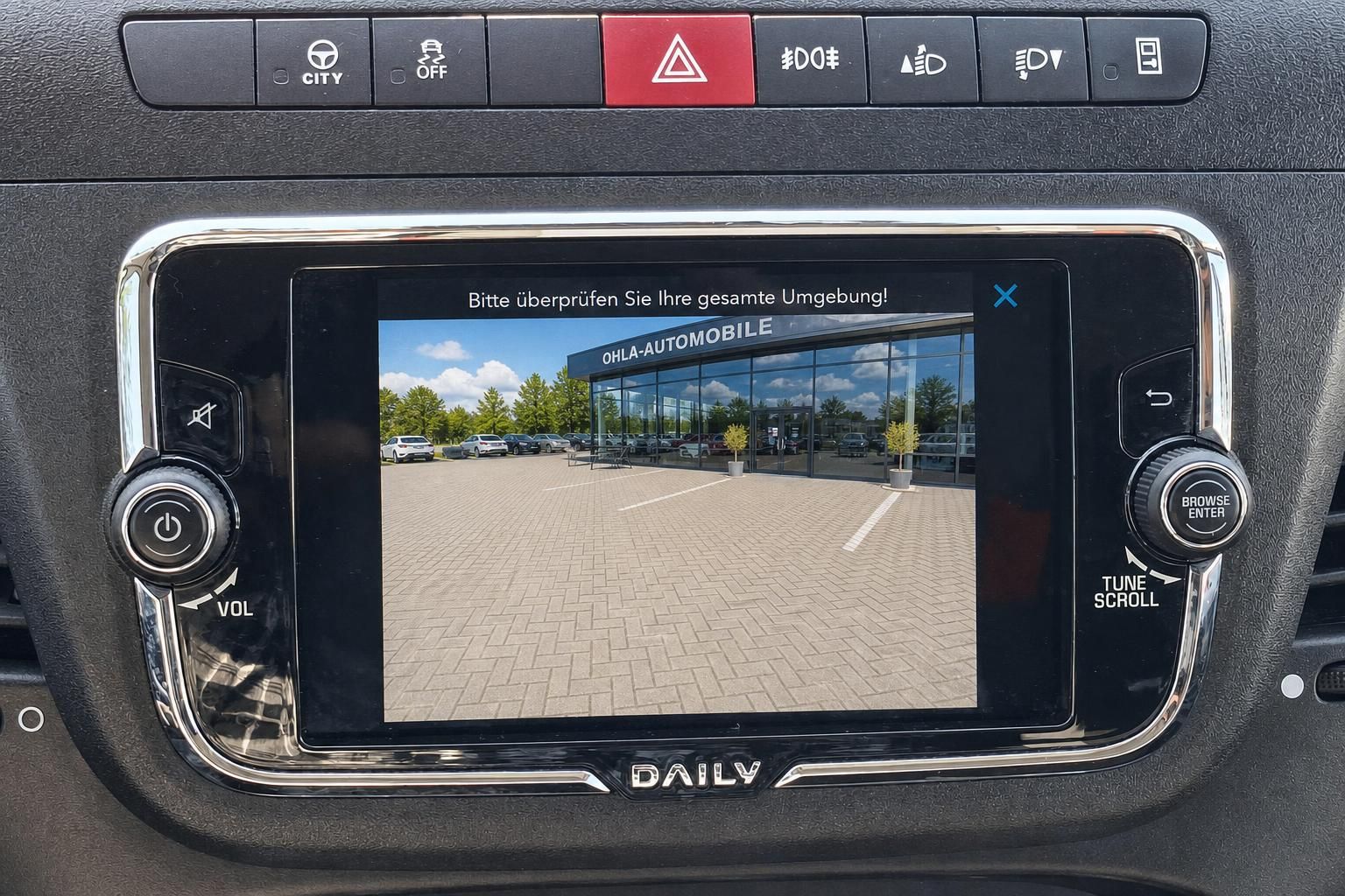 IVECO Daily Rückfahrkamera Display am Infotainment-System