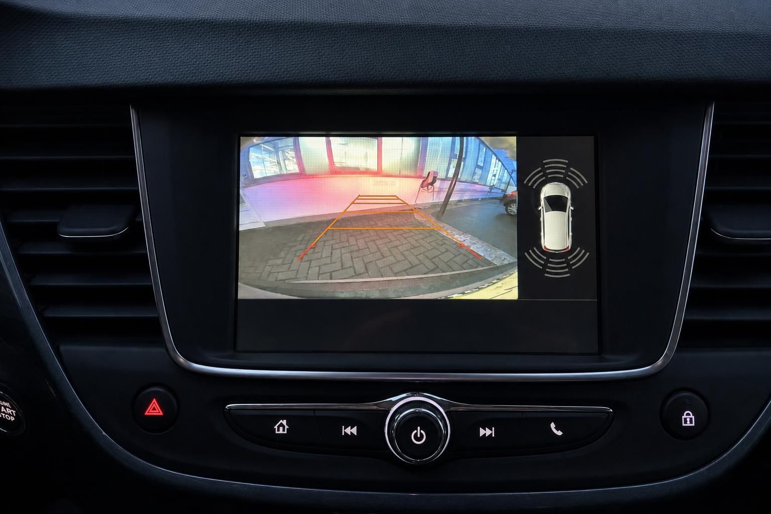 Opel Crossland Rückfahrkamera Display im Detail