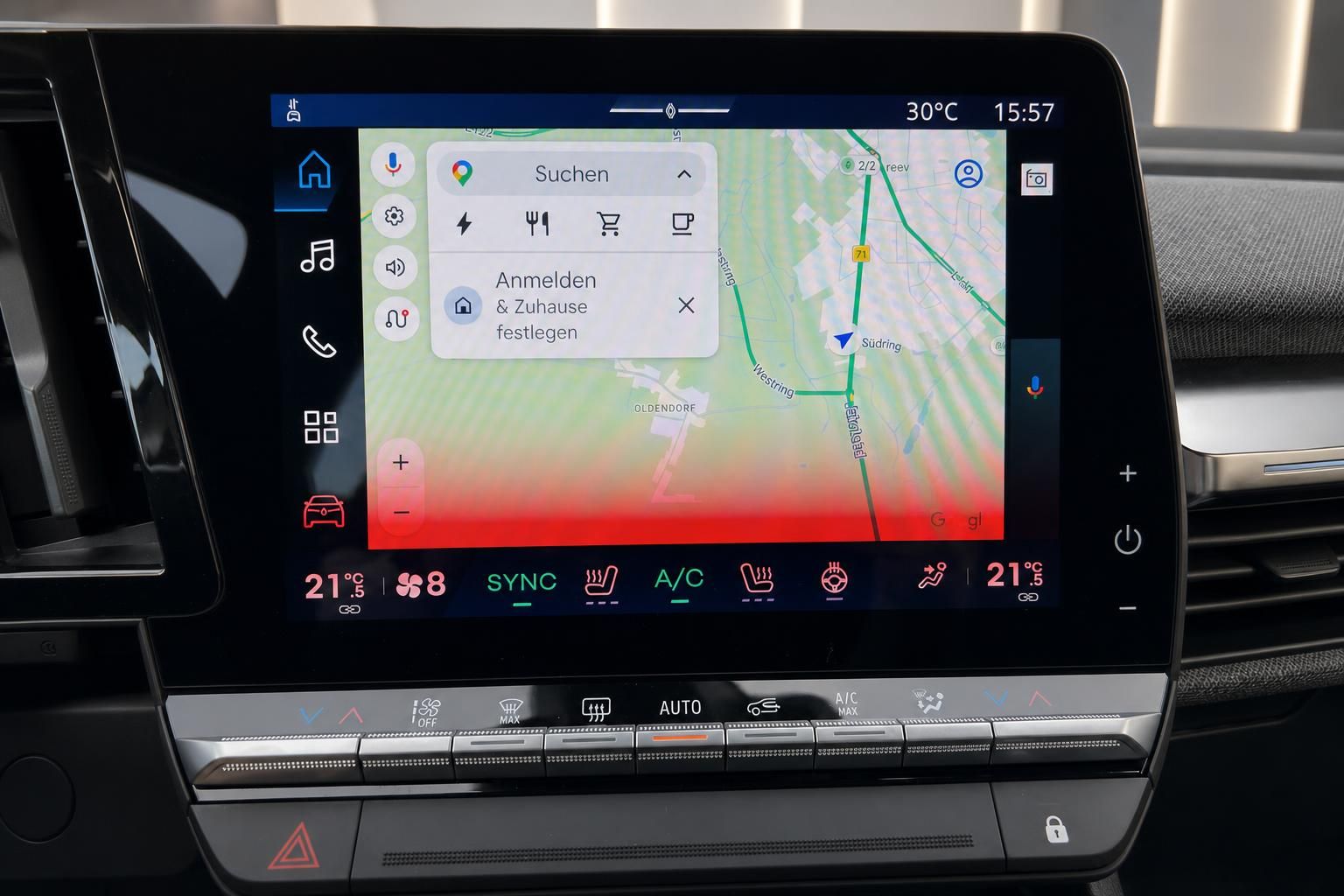 Renault Touchscreen Navigationssystem mit Google Maps und Klimasteuerung
