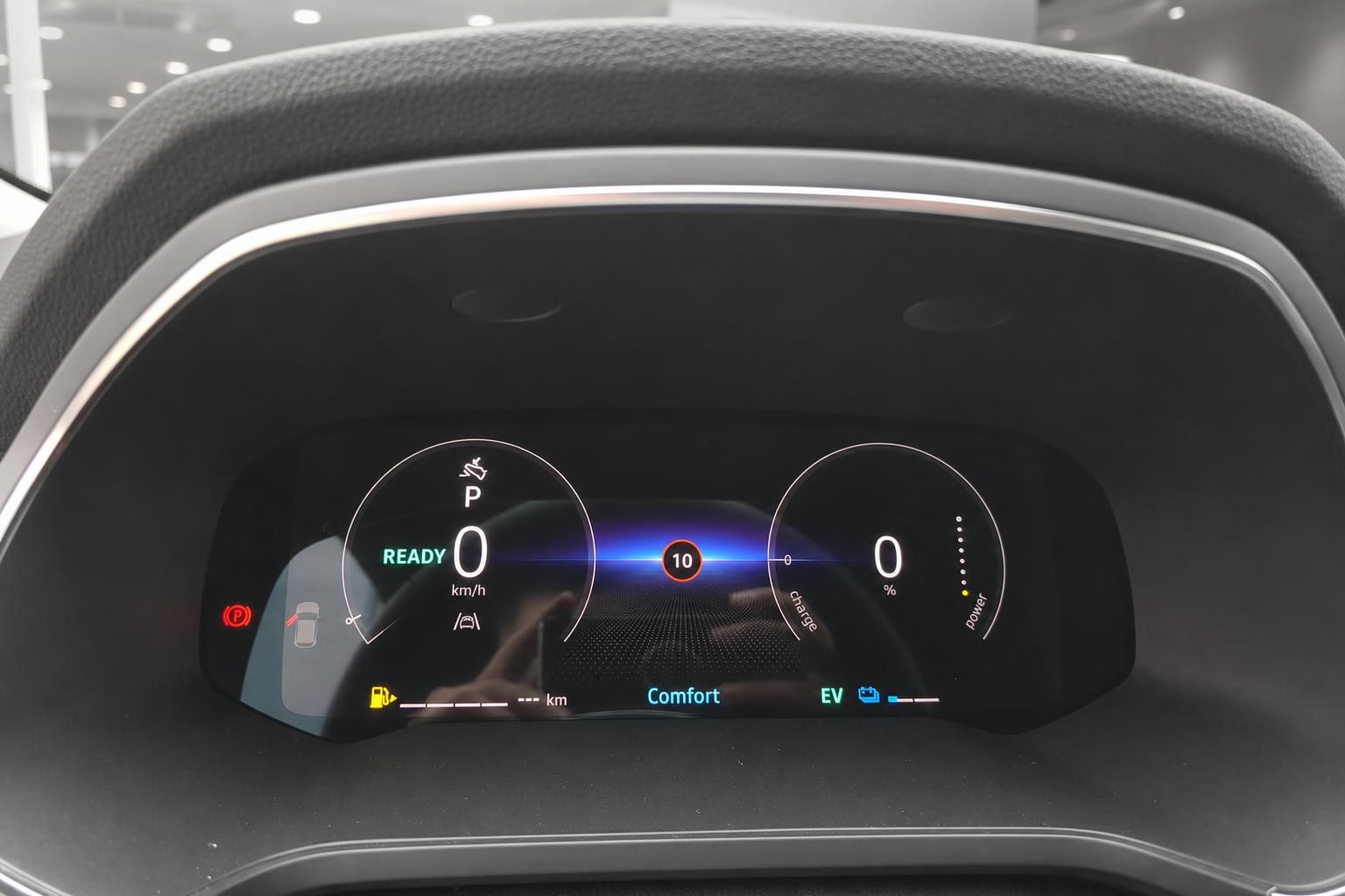 Renault digitales Cockpit Tacho mit EV-Anzeige, Comfort-Modus und READY-Status