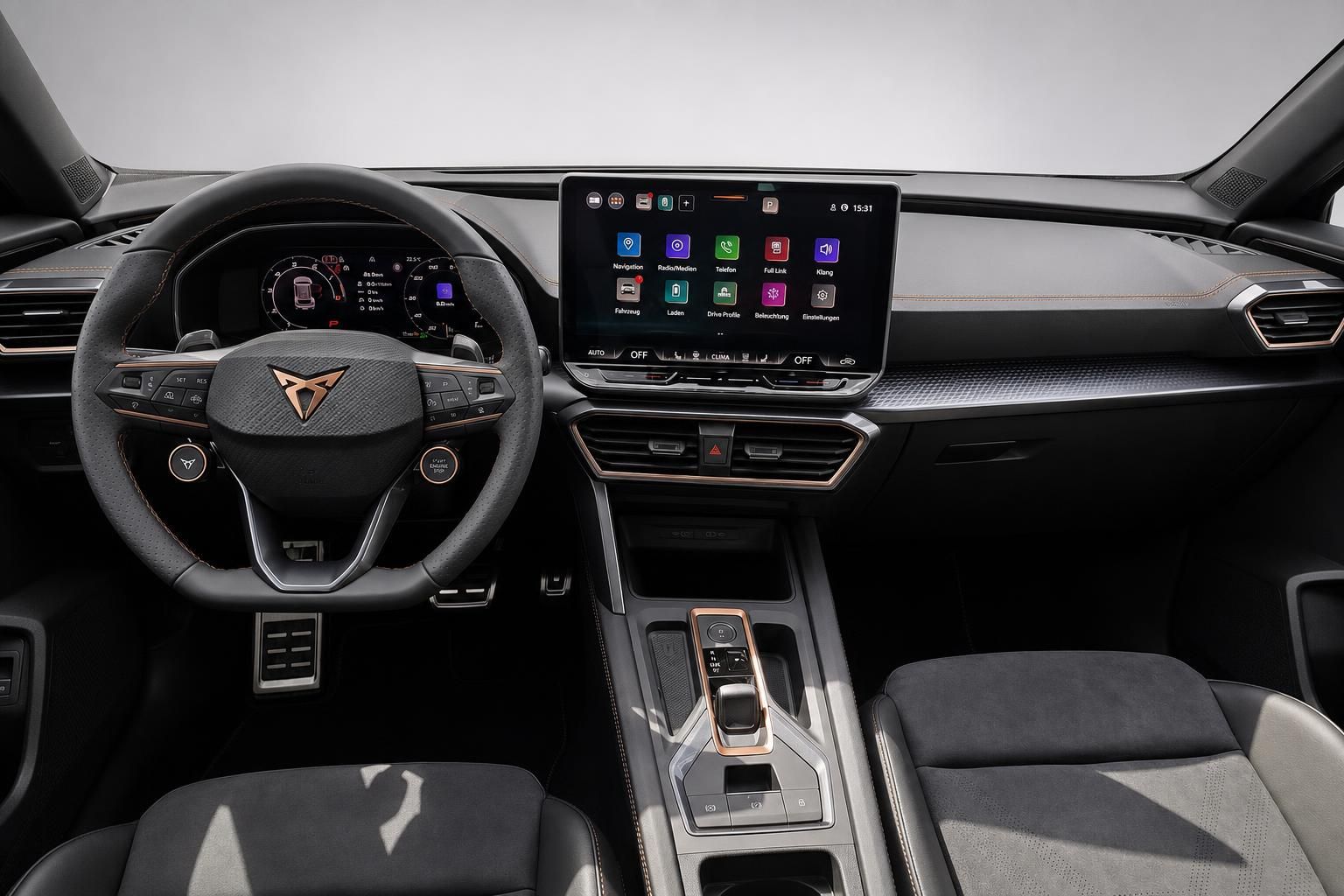 Cockpit des Cupra mit Lenkrad, Digitaltacho und zentralem Touchscreen