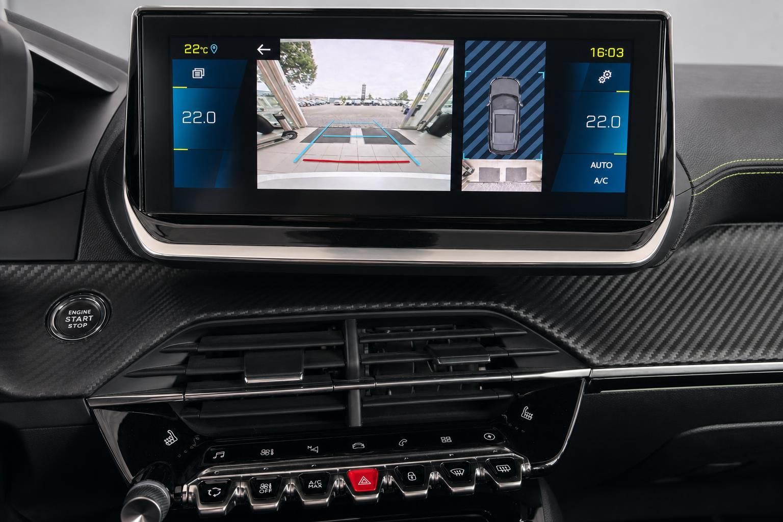 Peugeot Touchscreen mit Rueckfahrkamera und Parkassistent