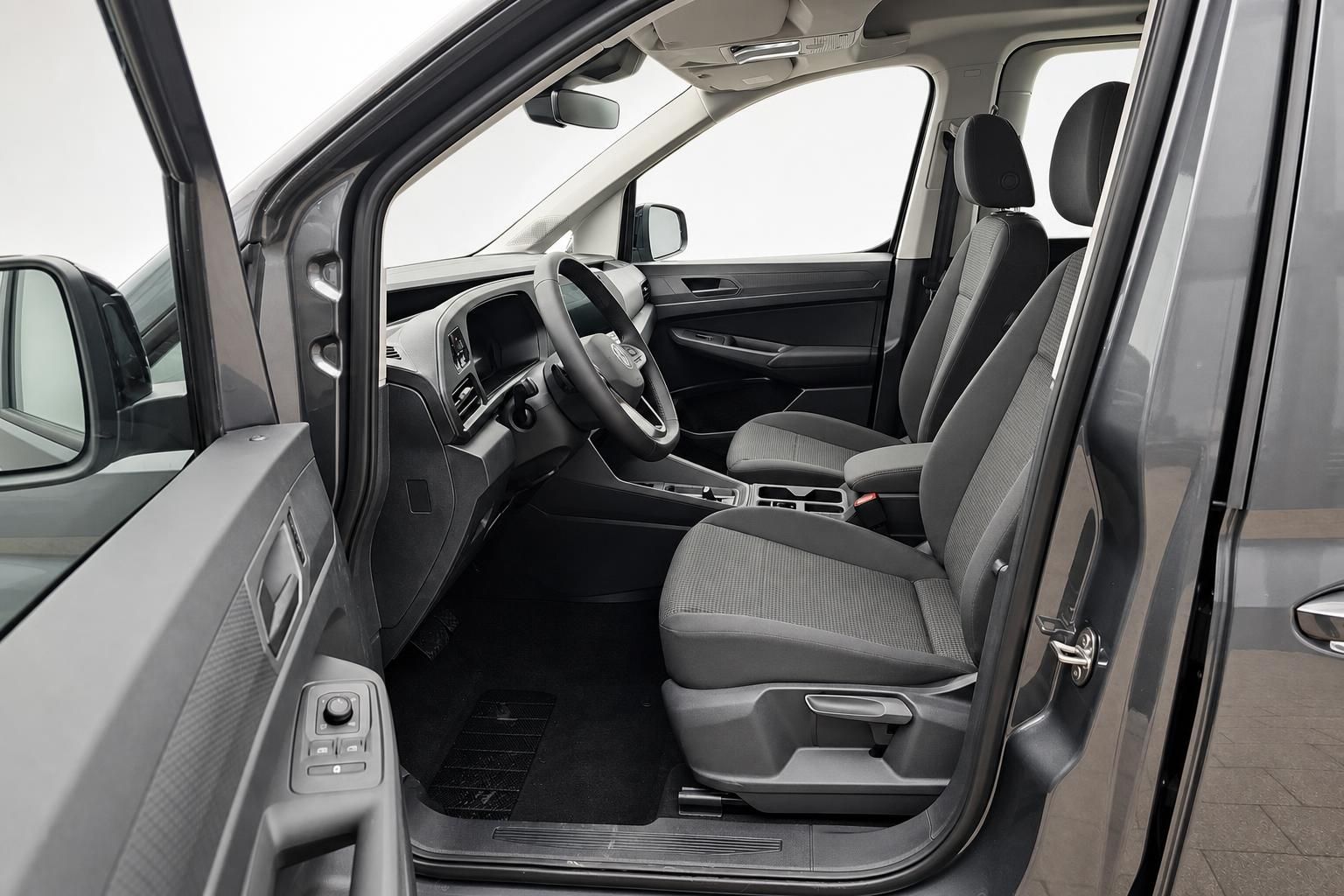 VW Caddy Fahrersitz und Innenraum Detailansicht