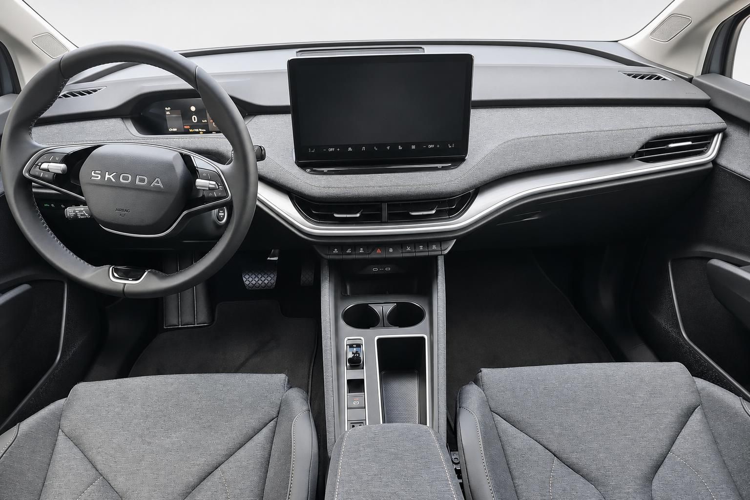 Skoda Cockpit mit Lenkrad und Touchscreen Infotainment im Innenraum