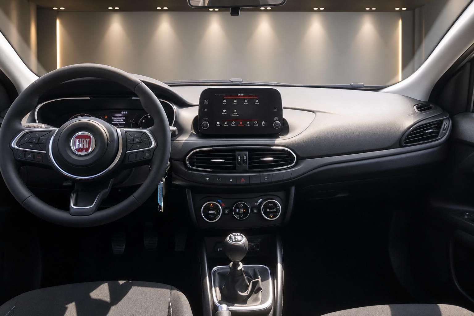 Fiat Tipo Innenraum Cockpit mit Touchscreen und Lenkrad