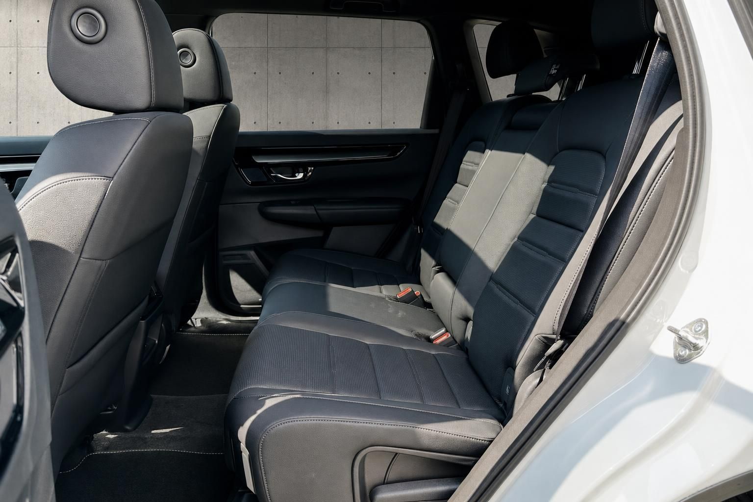 Honda CR-V Rücksitzbank mit Ledersitzen und viel Beinfreiheit