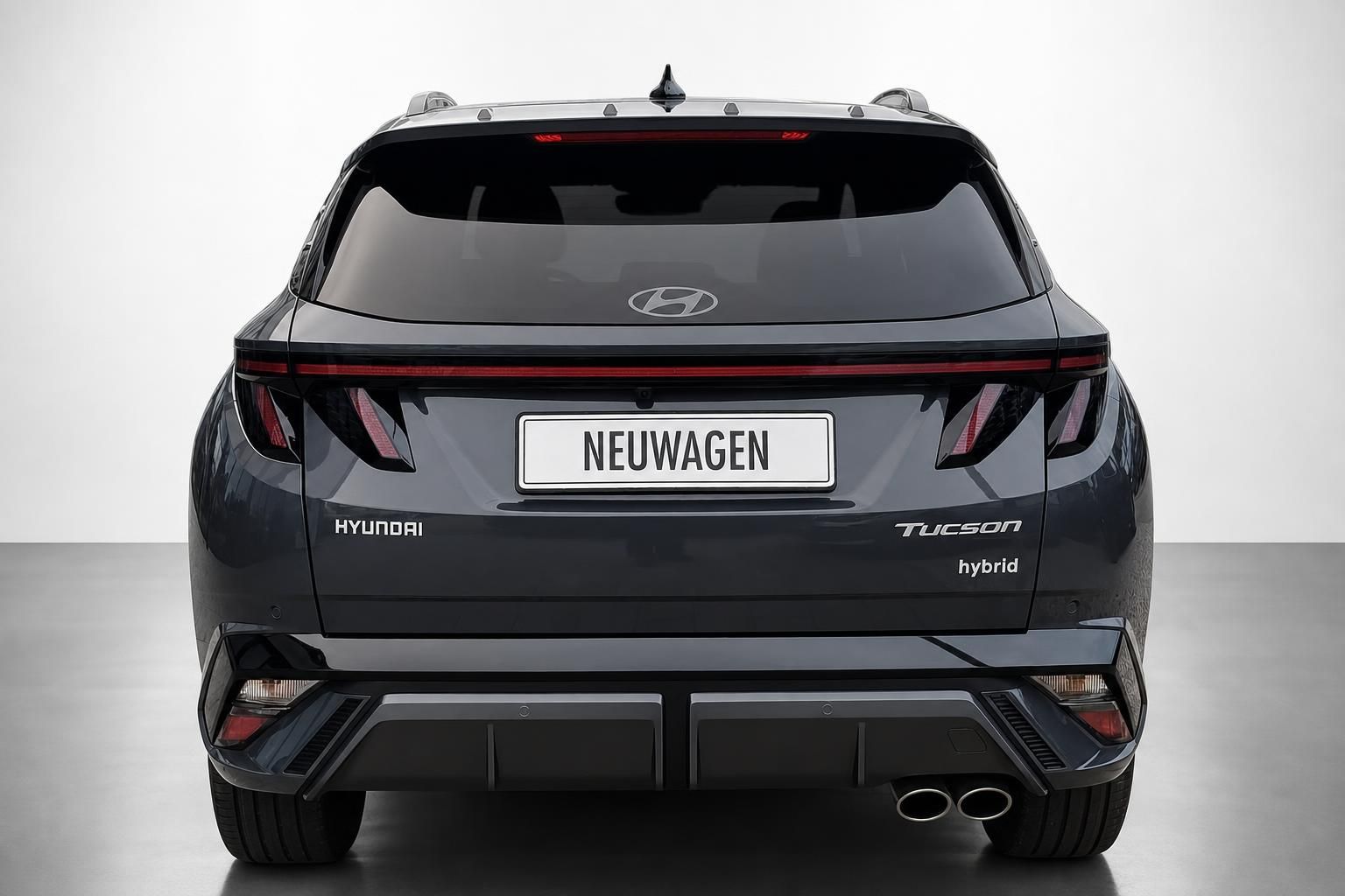 Hyundai Tucson Hybrid Heckansicht mit Rücklichtern und Kennzeichen
