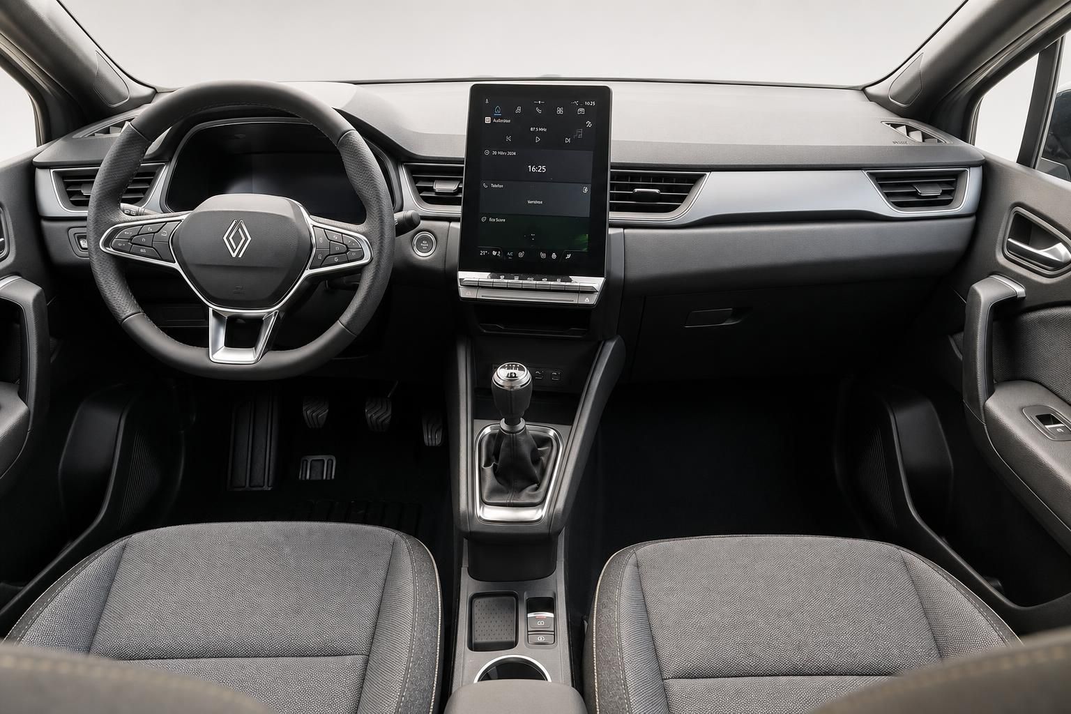 Renault Cockpit mit Lenkrad, Touchscreen und Schaltknauf im Detail