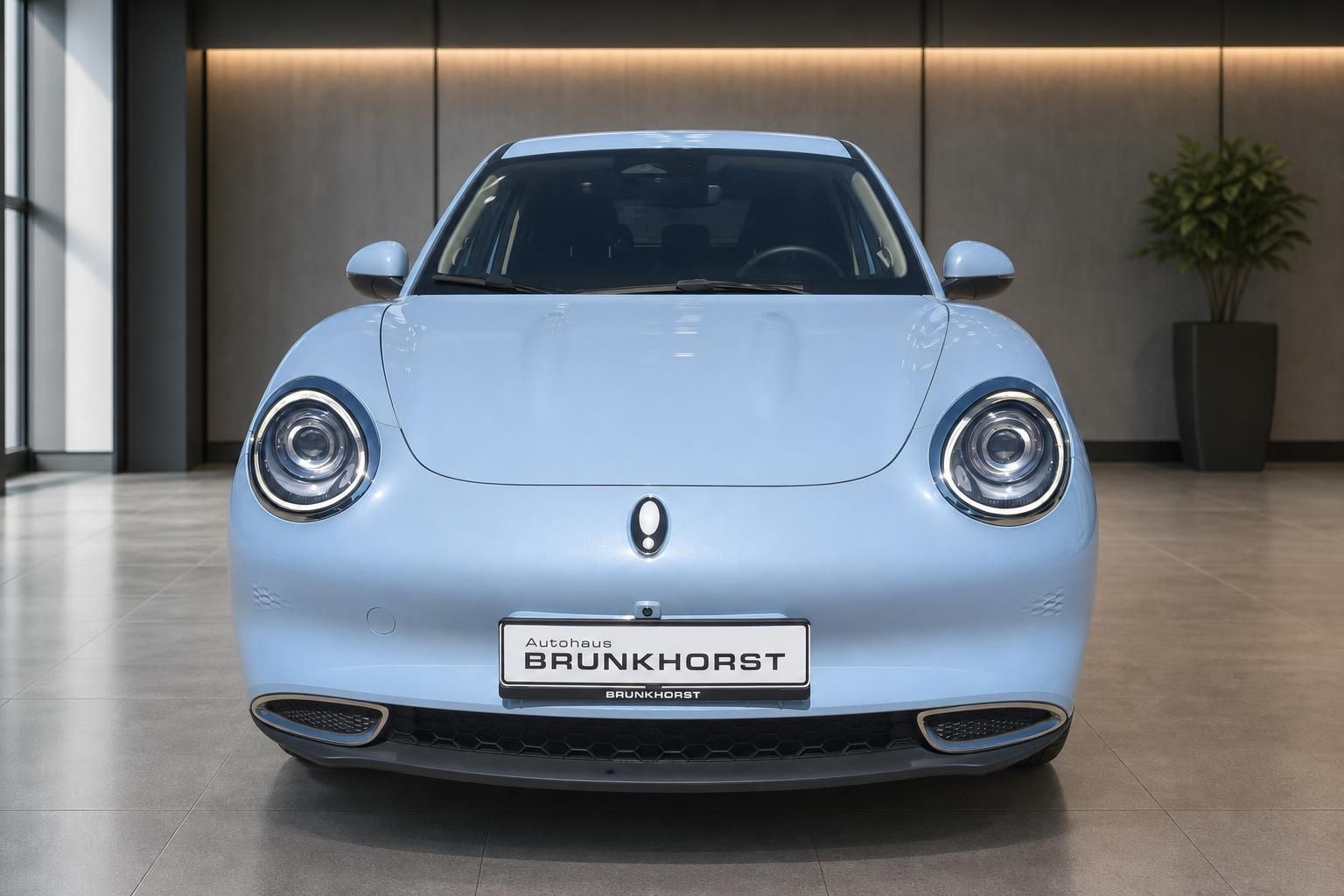 ORA Elektroauto Frontansicht Hellblau mit runden LED-Scheinwerfern