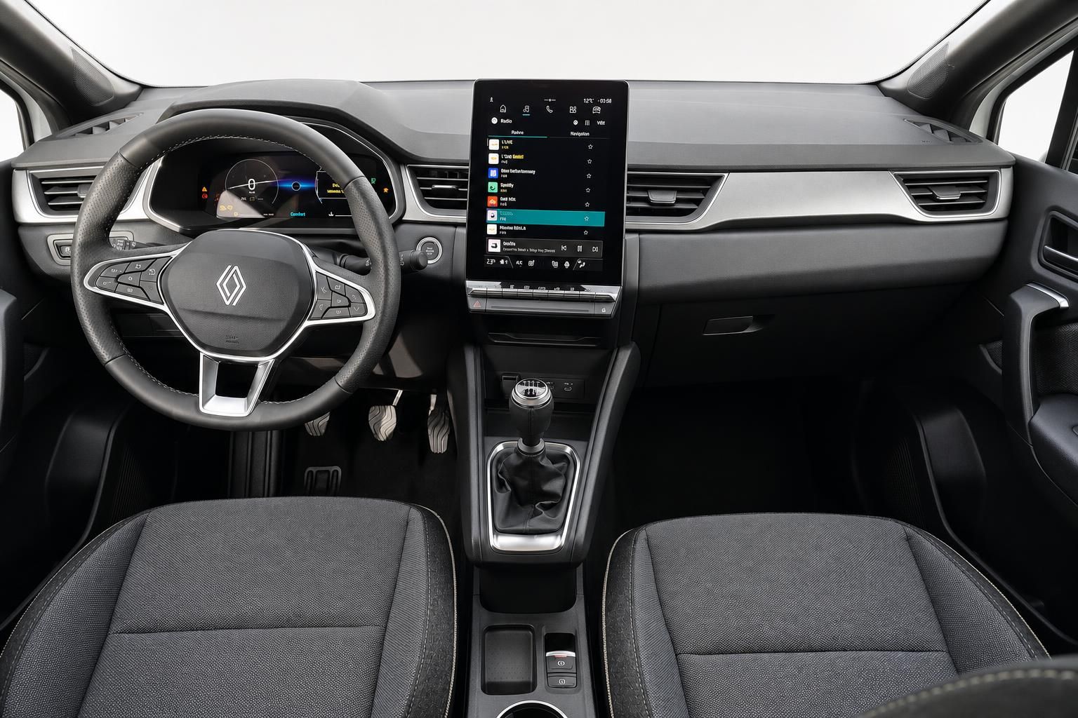 Cockpit mit Lenkrad, Touchscreen und Vordersitzen im Fahrzeuginnenraum
