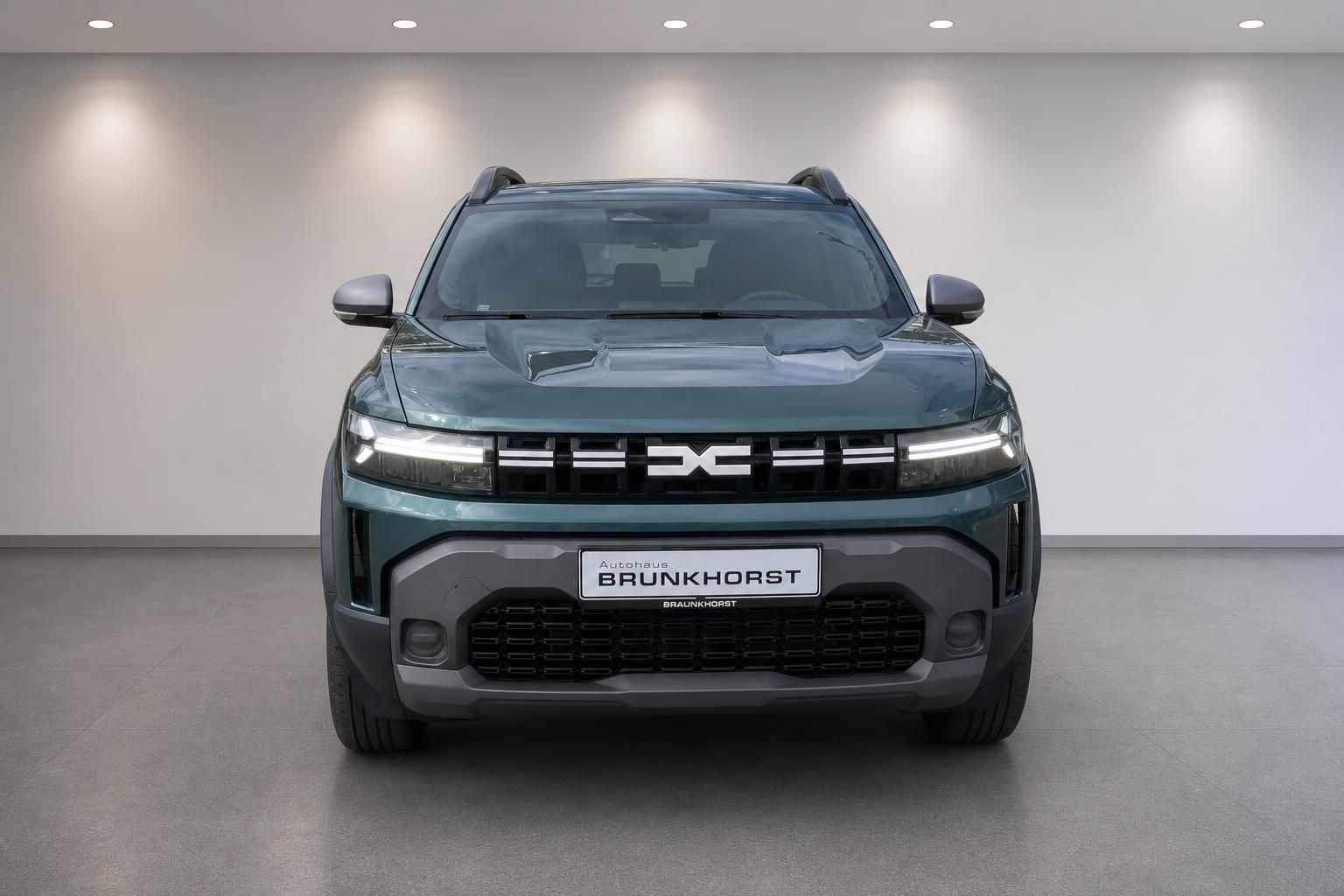 Dacia Duster grün Frontansicht im Autohaus Brunkhorst