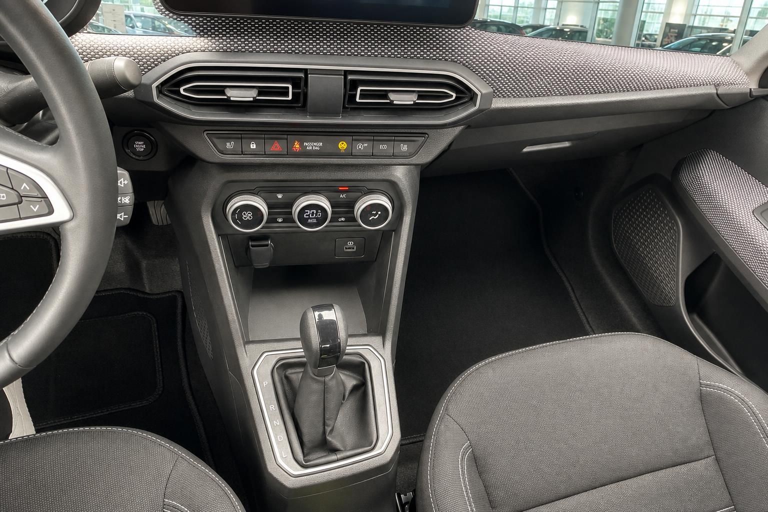 Dacia Logan - Bild 10 von 15