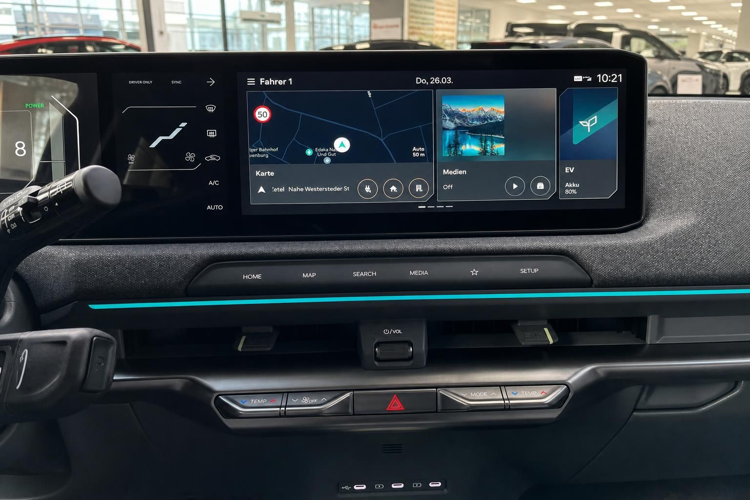 Kia Infotainment-Display mit Navigation und Klimabedienung