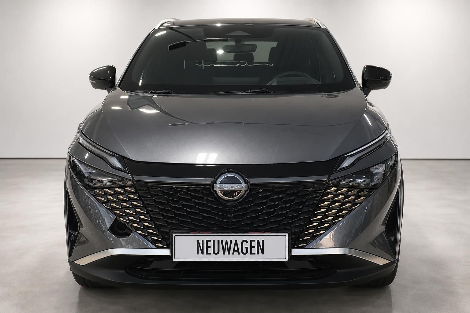 Nissan Qashqai Frontansicht grau mit Kennzeichen Neuwagen