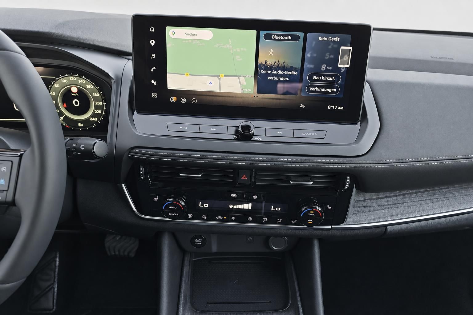 Nissan Mittelkonsole mit großem Infotainment-Touchscreen