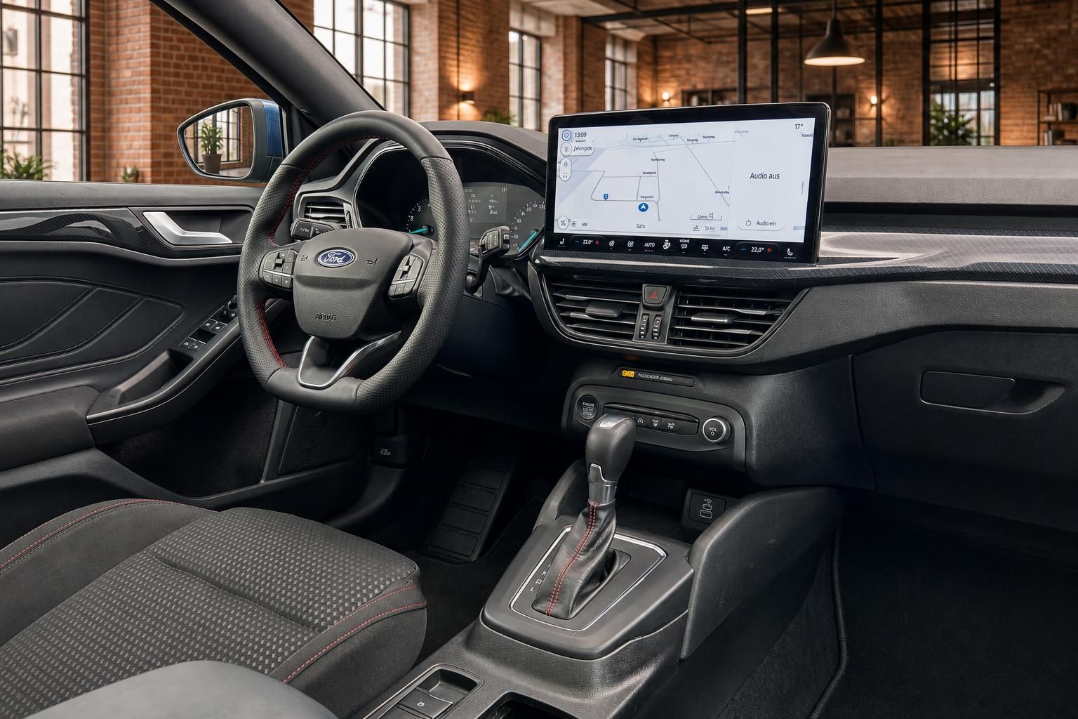 Ford Interieur mit Navigationssystem und digitalem Cockpit