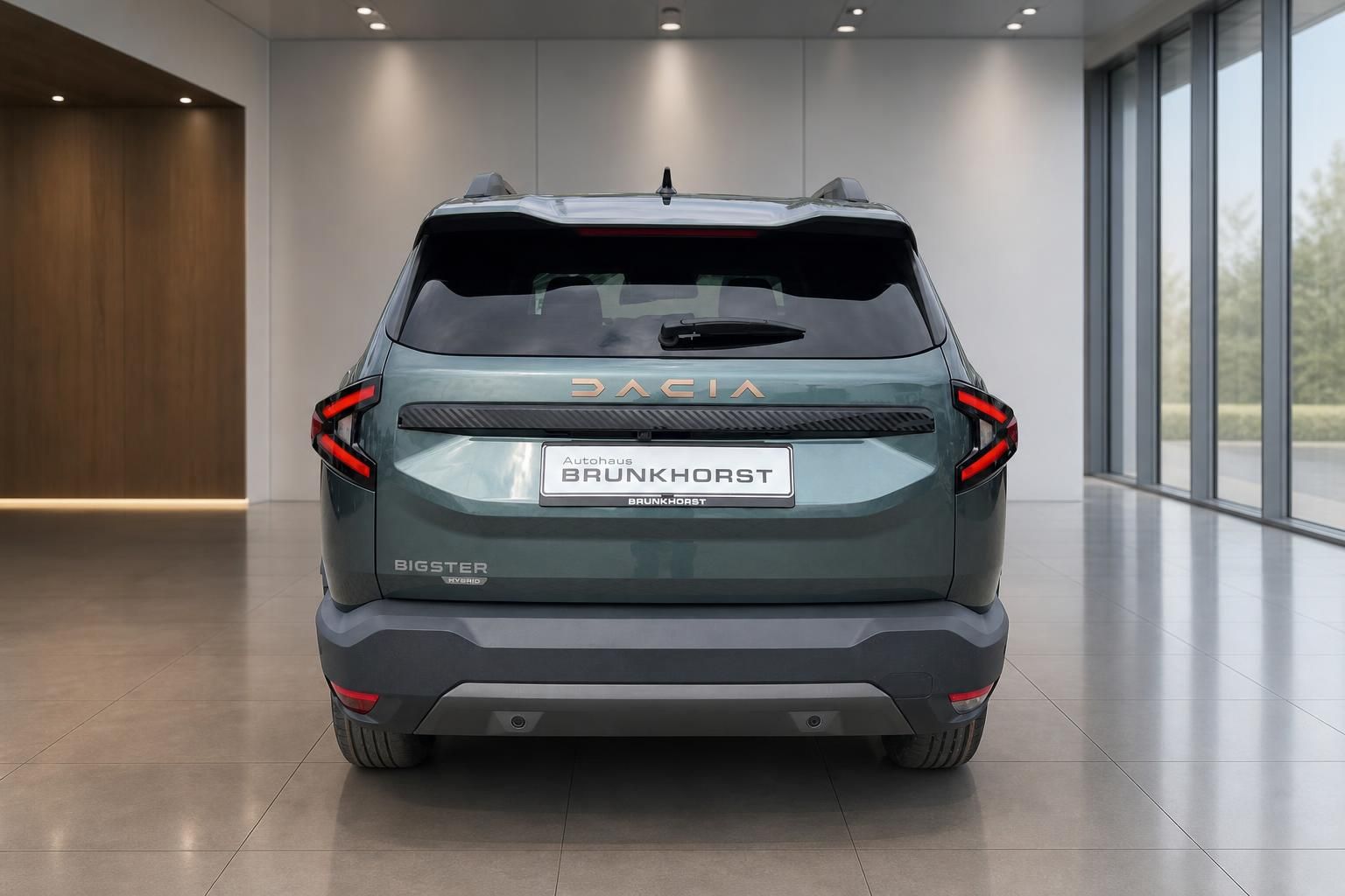 Dacia Bigster SUV Heckansicht in grün metallic mit LED-Rückleuchten im Autohaus Brunkhorst