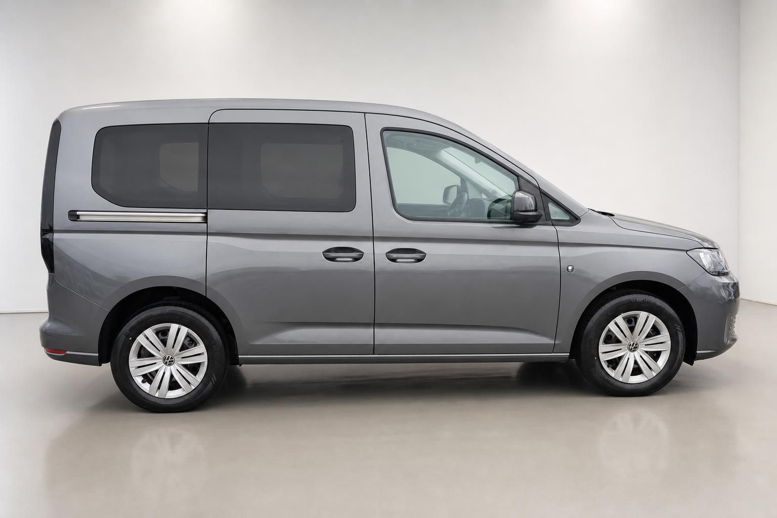 VW Caddy Grau Seitenansicht komplett mit Fenstern und Felgen