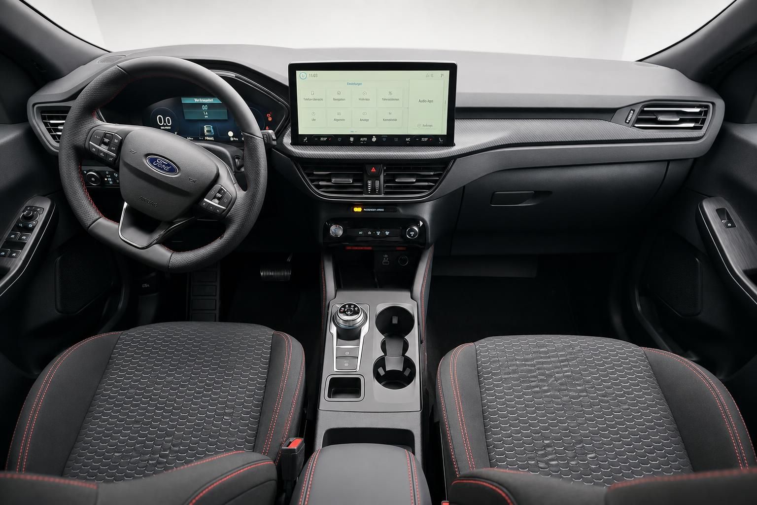 Ford Kuga Cockpit Lenkrad Touchscreen und Mittelkonsole Innenansicht