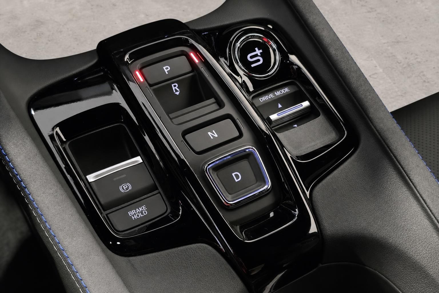 Honda Mittelkonsole mit Getriebewahltasten und Drive Mode Schalter