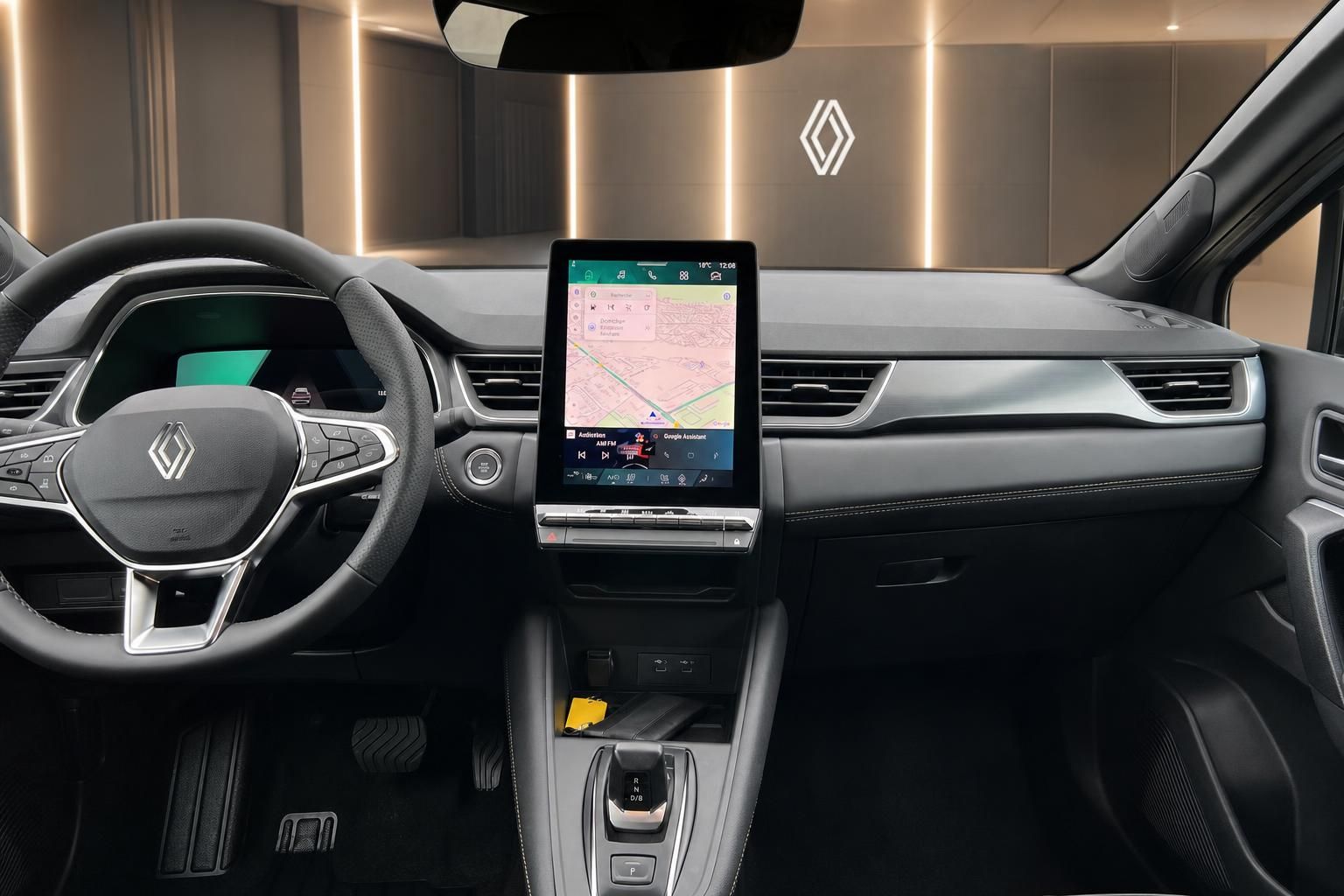 Renault Cockpit mit Touchscreen Navigation und digitalem Tacho