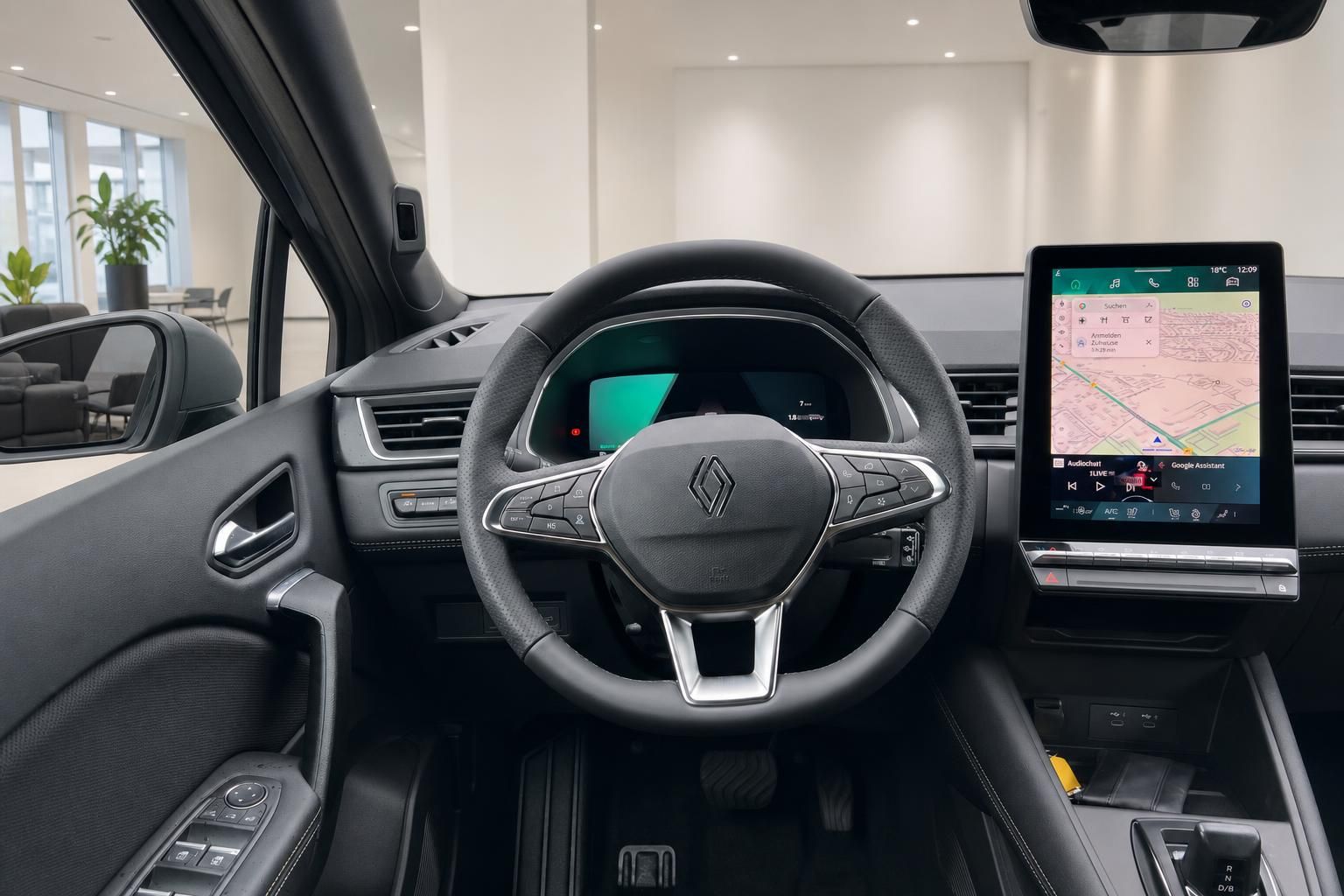 Cockpit mit Lenkrad, Digitaltacho und Touchscreen-Navigation im Auto