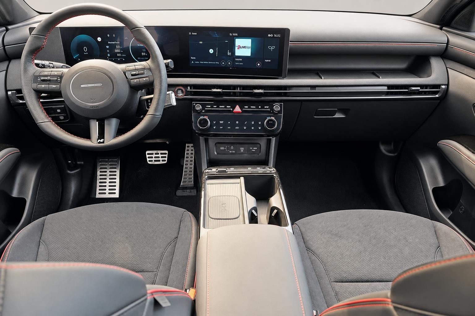 Hyundai Tucson Innenraum mit Cockpit, Lenkrad und Display