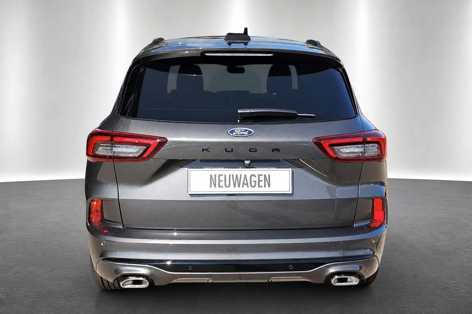 Ford Kuga Heckansicht mit Kennzeichenhalter Neuwagen