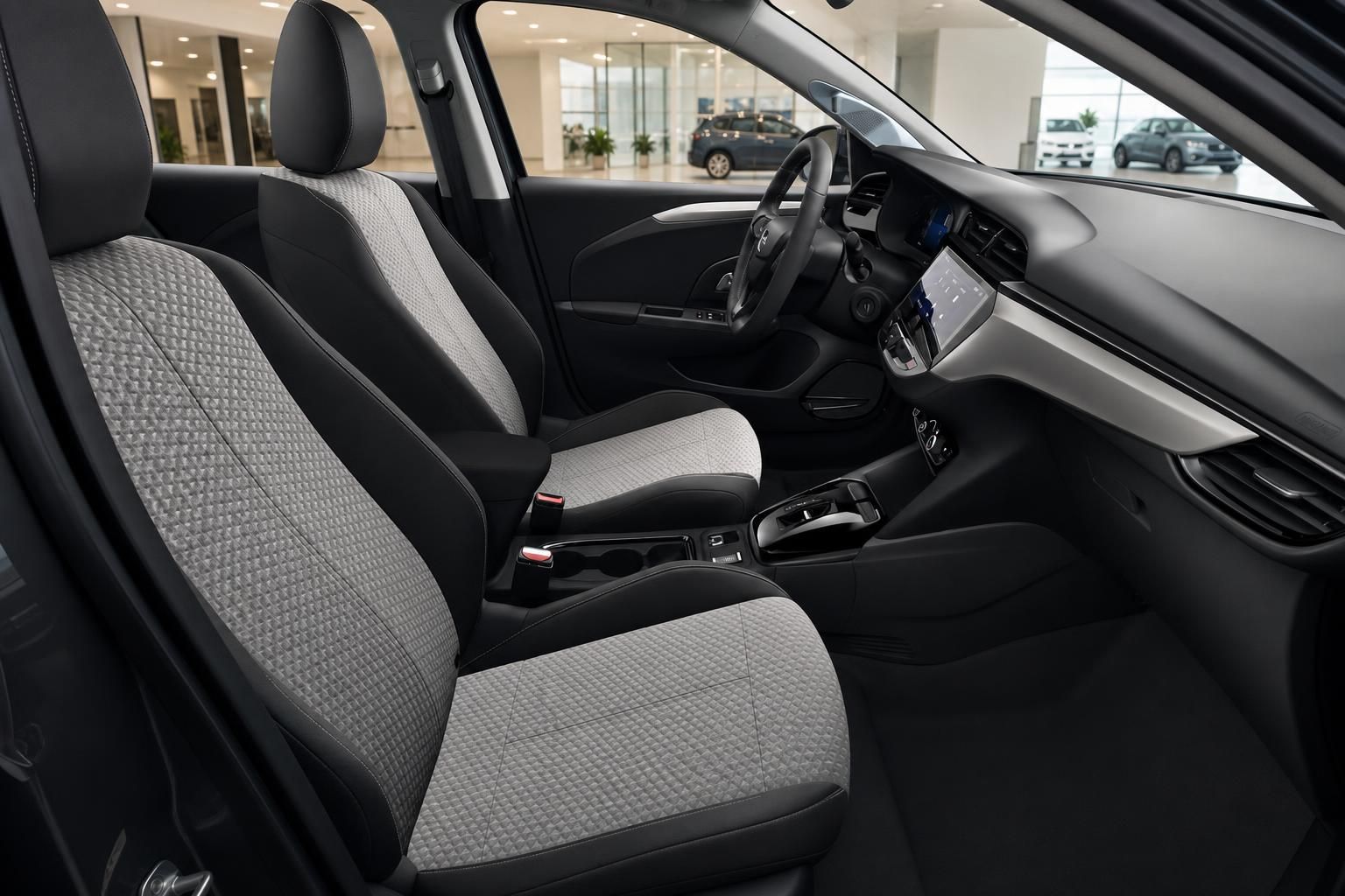 Opel Corsa Electric Innenraum mit Sitzen und Cockpit