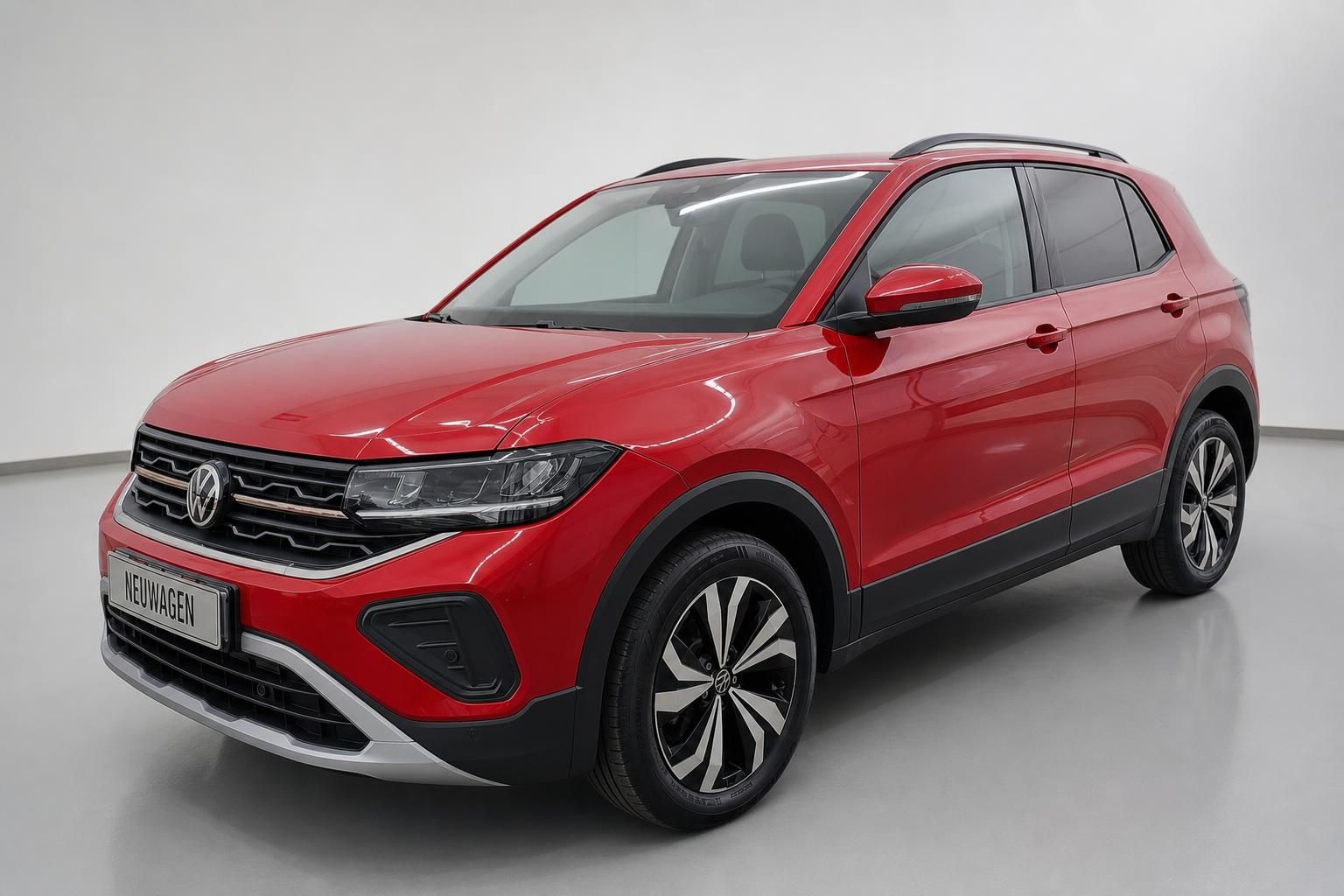 VW T-Cross Neuwagen rot, Frontansicht seitlich