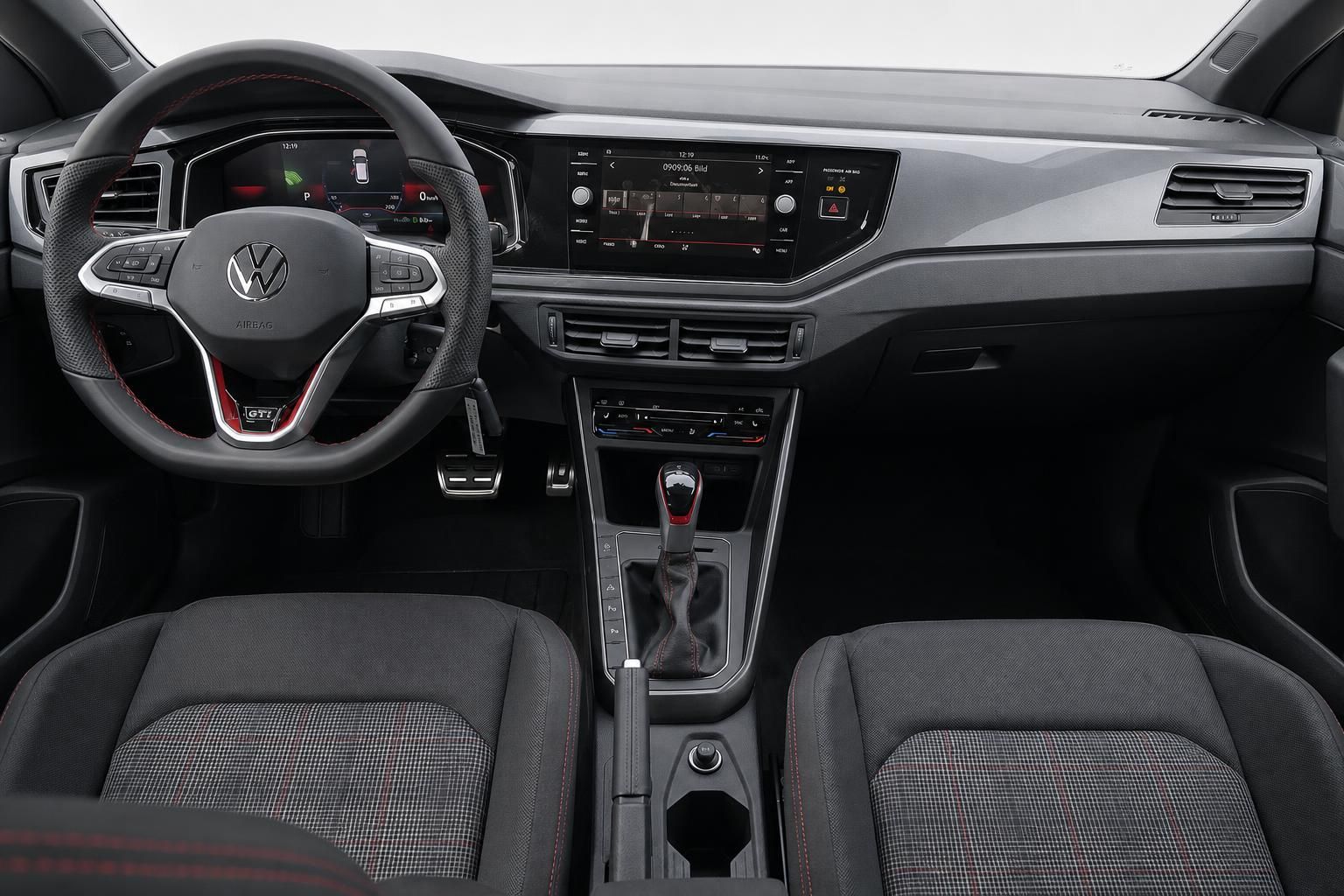 VW Polo GTI Cockpit mit Lenkrad, Digital-Tacho und Infotainment-Display