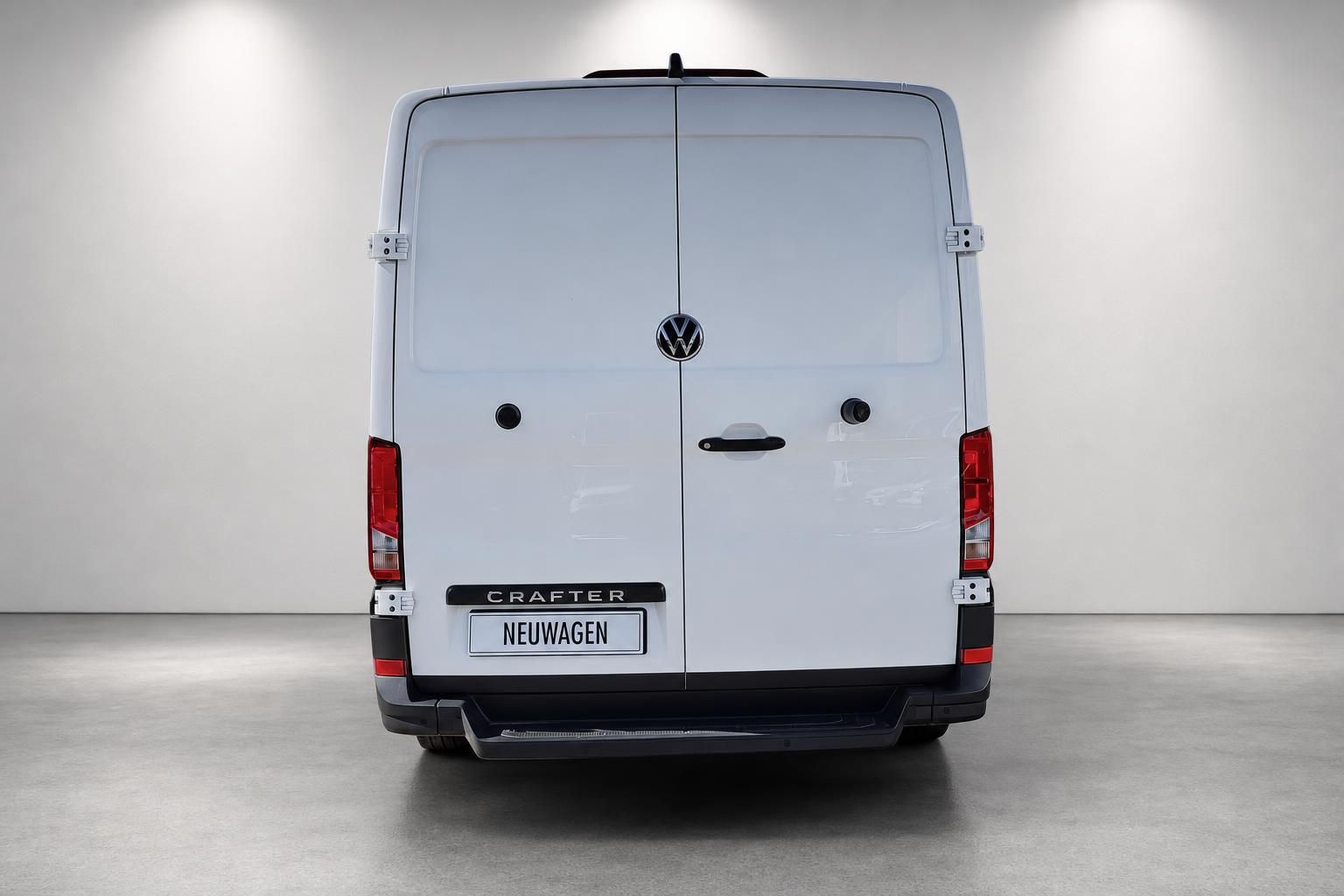 VW Crafter Neuwagen weiß, Heckansicht mit Doppelflügeltür