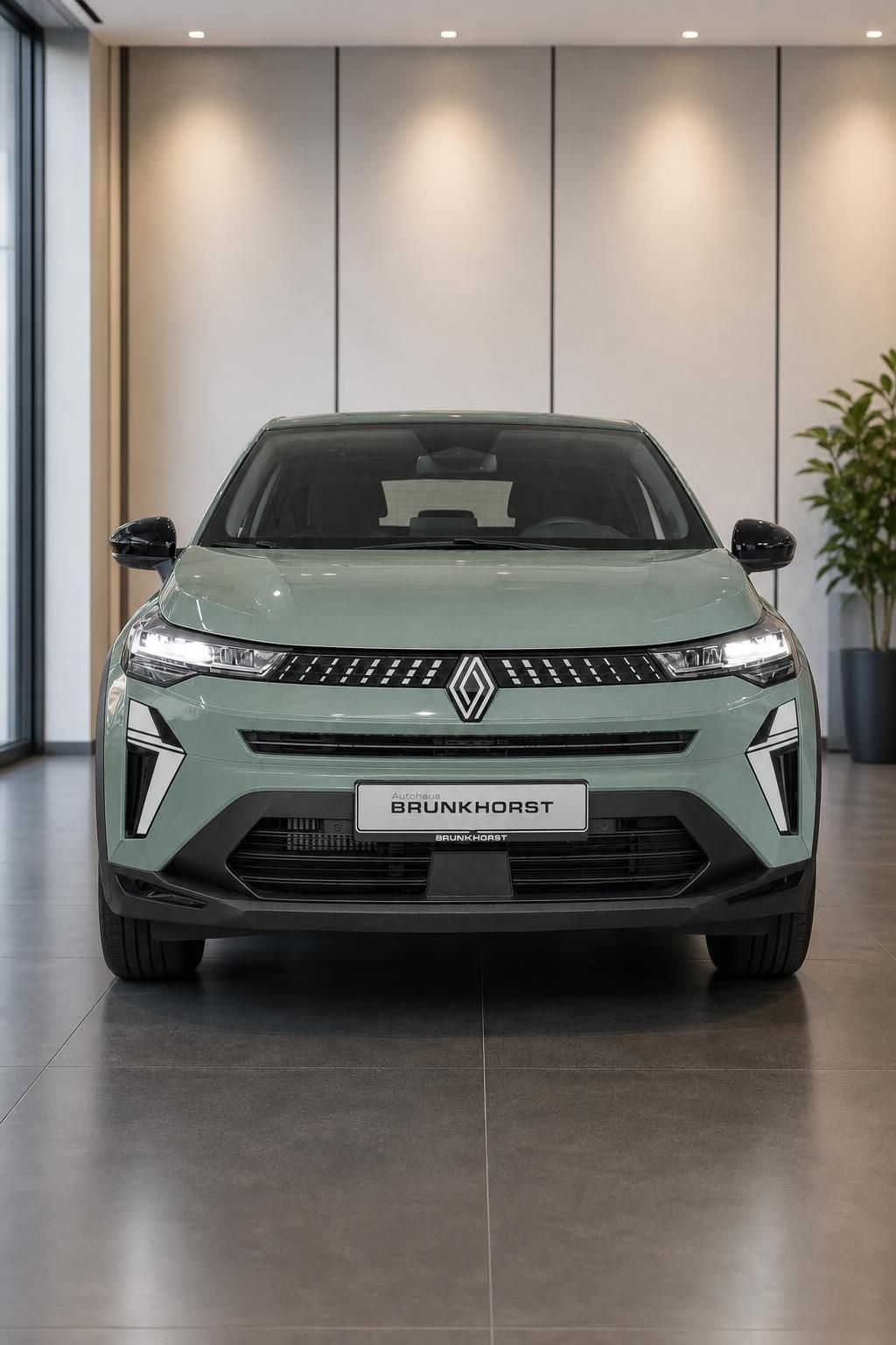 Renault SUV in Mintgrün, Frontansicht im Autohaus Brunkhorst