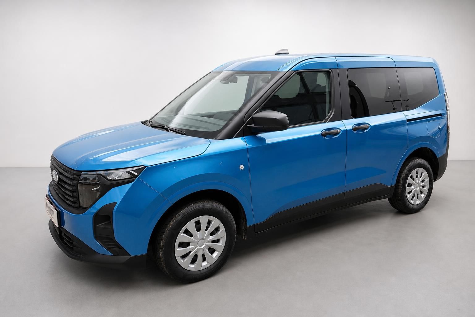 Ford Tourneo Connect in Blau, Seitenansicht im Studio