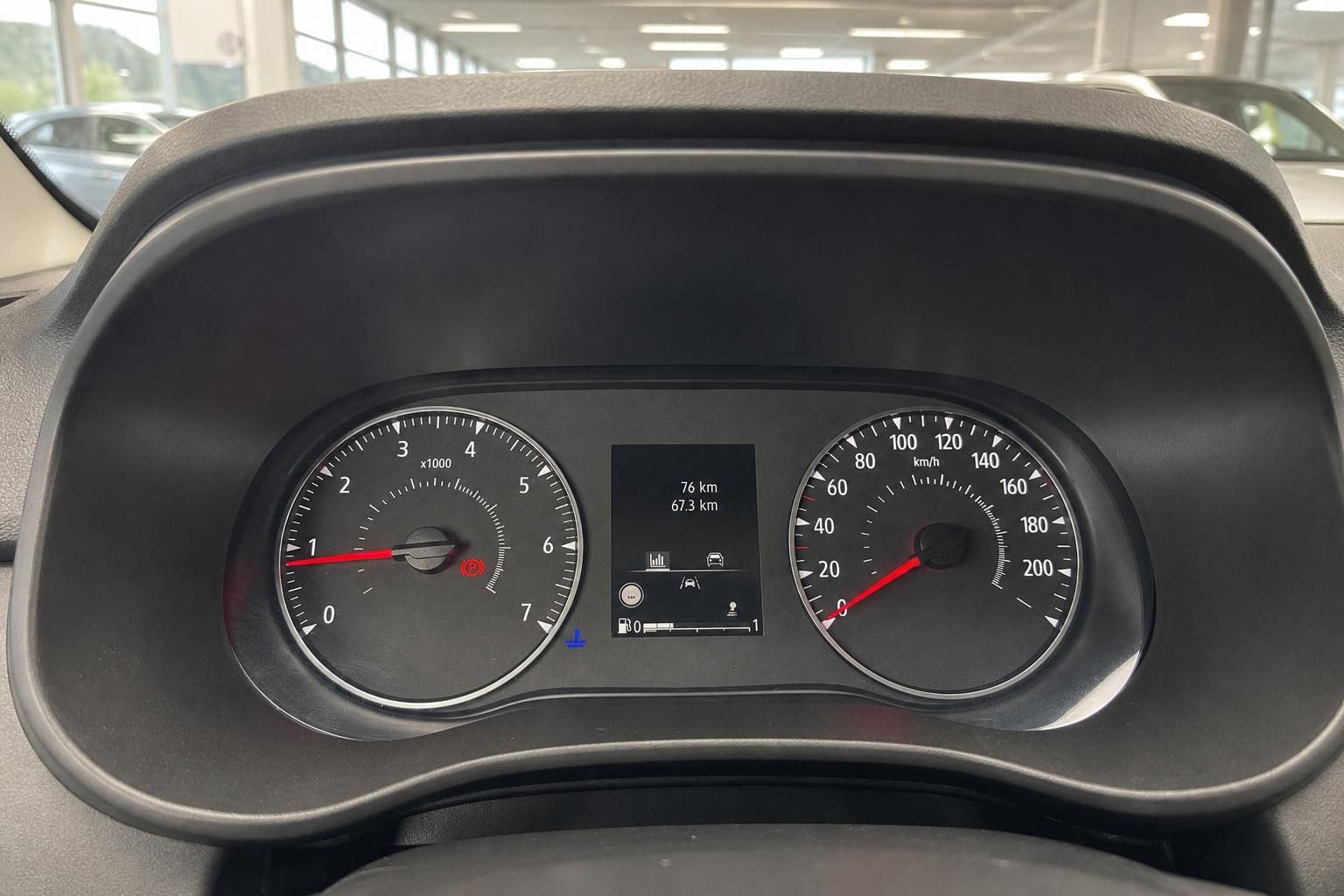 Dacia Kombiinstrument mit Tachometer und Drehzahlmesser, 76 km Kilometerstand