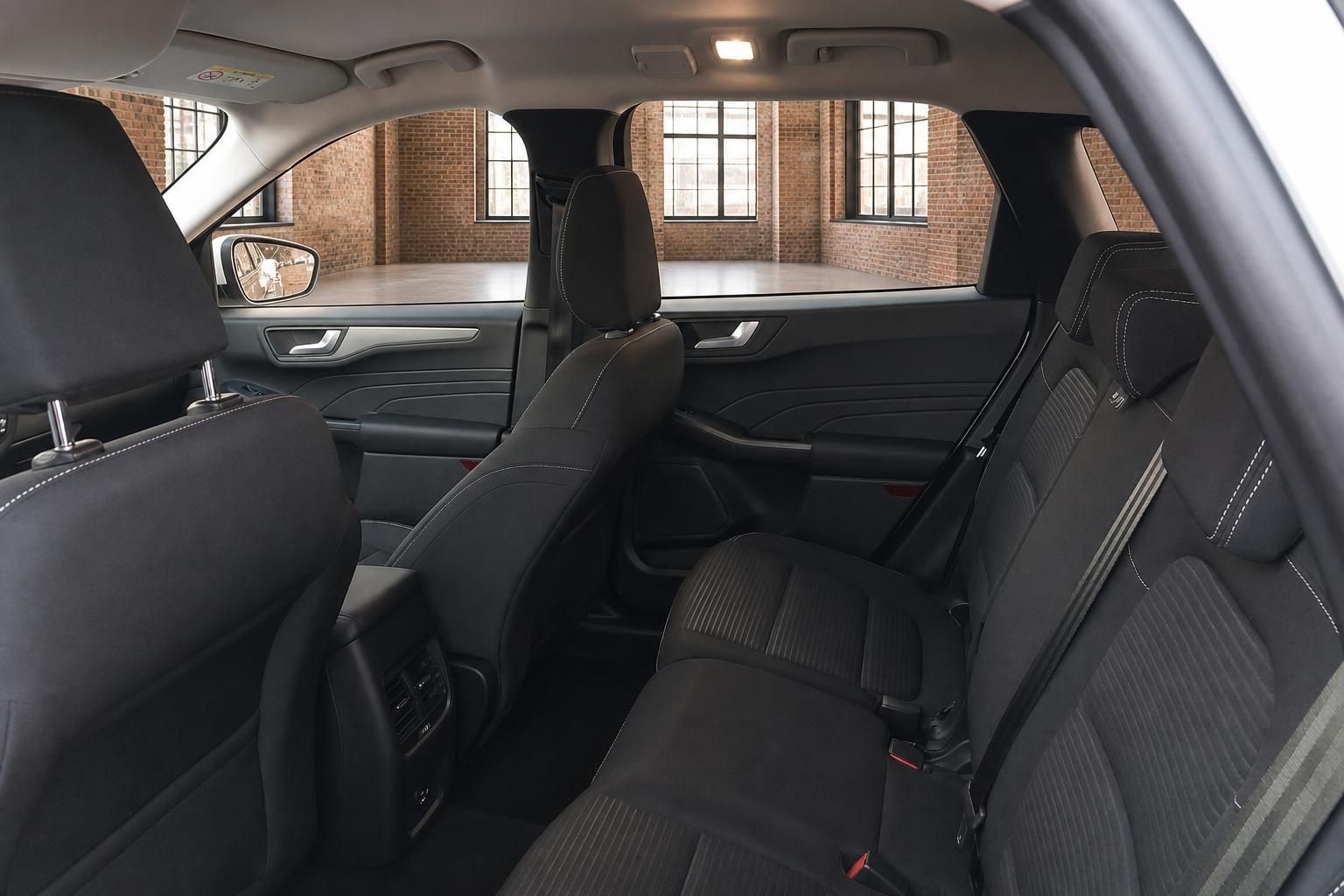 Ford Kuga - Bild 13 von 15