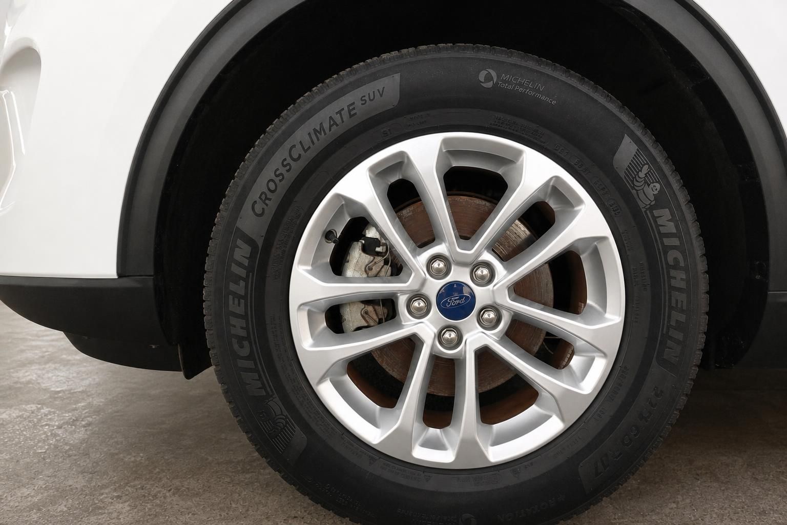 Ford Kuga - Bild 8 von 15
