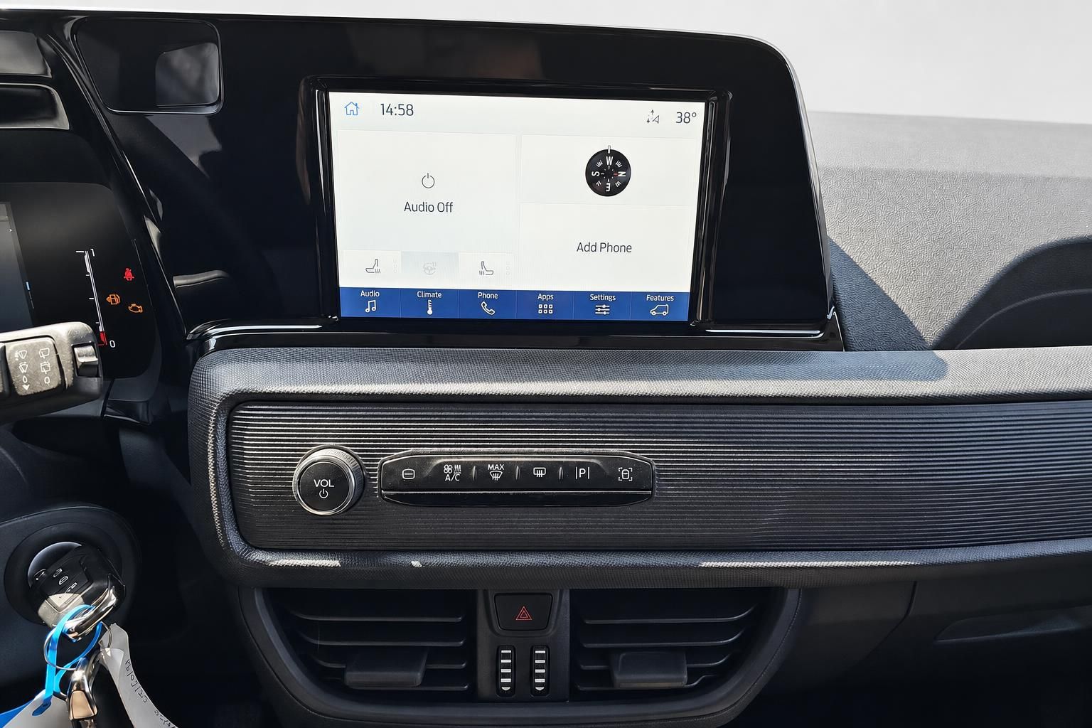 Ford Touchscreen Infotainment Nahaufnahme im Fahrzeug