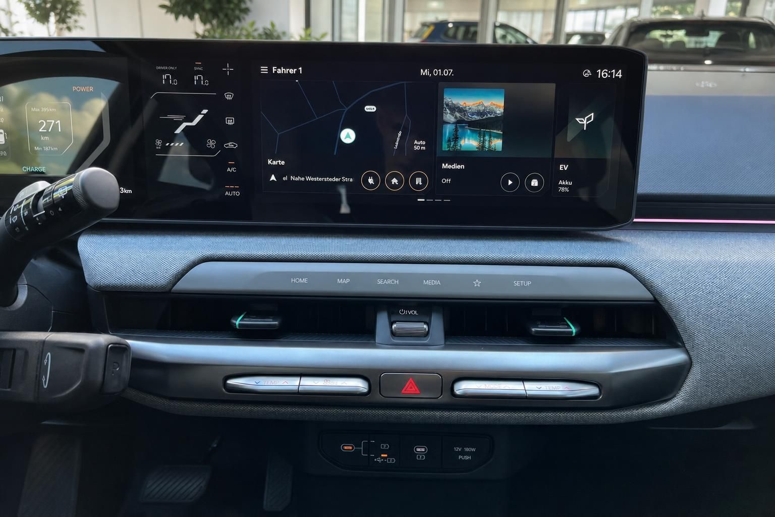 Kia EV4 Infotainment Display mit Navigation und Klimabedienung