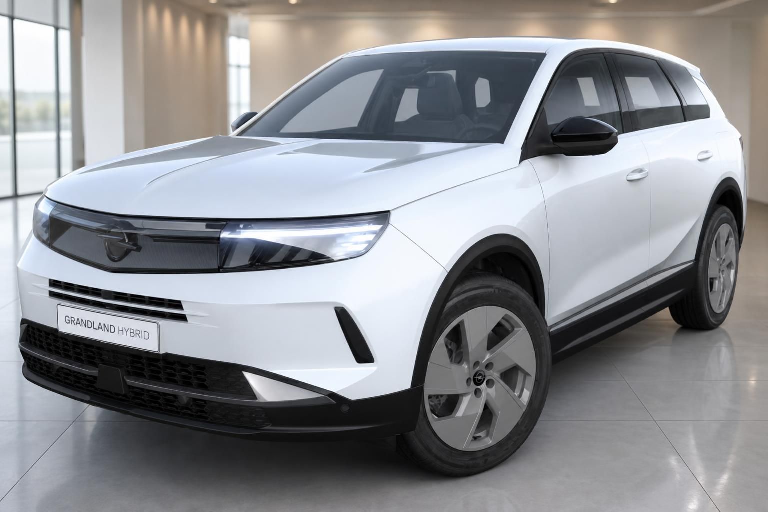 Opel Grandland Hybrid weiß, Frontansicht im Showroom