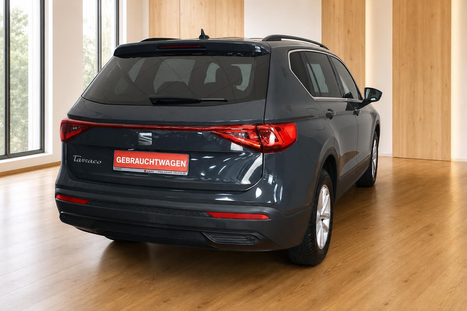 SEAT Tarraco Gebrauchtwagen Grau, Heckansicht mit Rücklichtern
