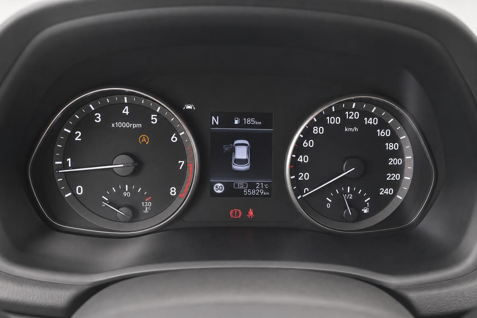 Hyundai i30 Kombiinstrument mit Tacho und Bordcomputer Anzeige