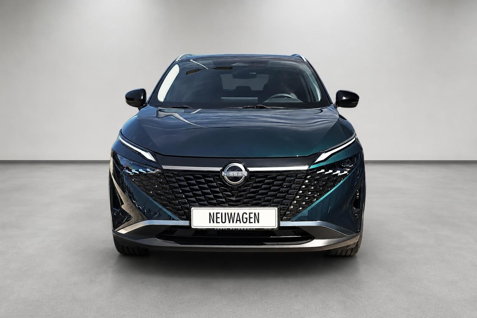 Nissan Qashqai Neuwagen, Frontansicht mit LED-Scheinwerfern