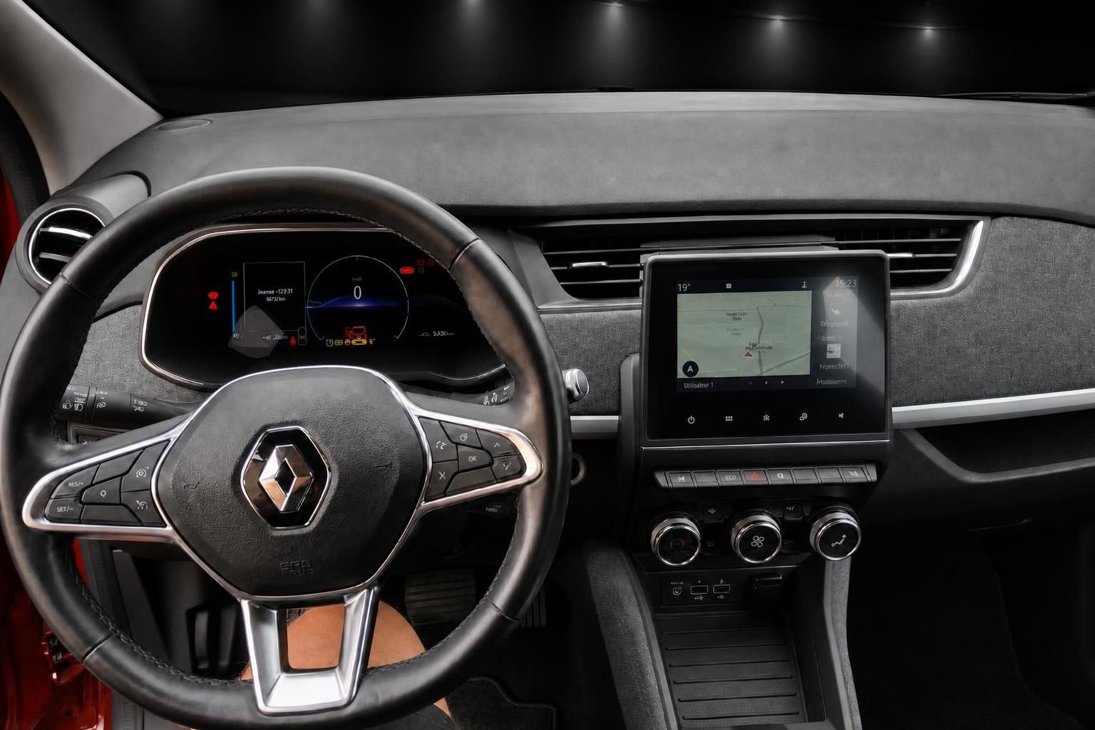 Renault Zoe Cockpit mit digitalem Display und Lenkrad
