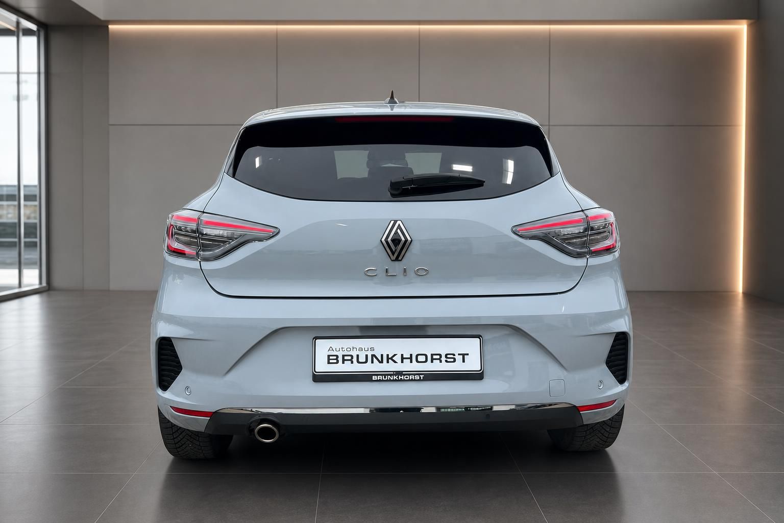 Renault Clio Heckansicht in Hellblau mit LED-Rückleuchten – Autohaus Brunkhorst